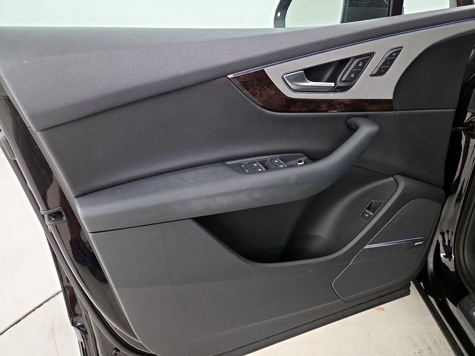 Thumbnail: 2019 Audi Q7 - 12