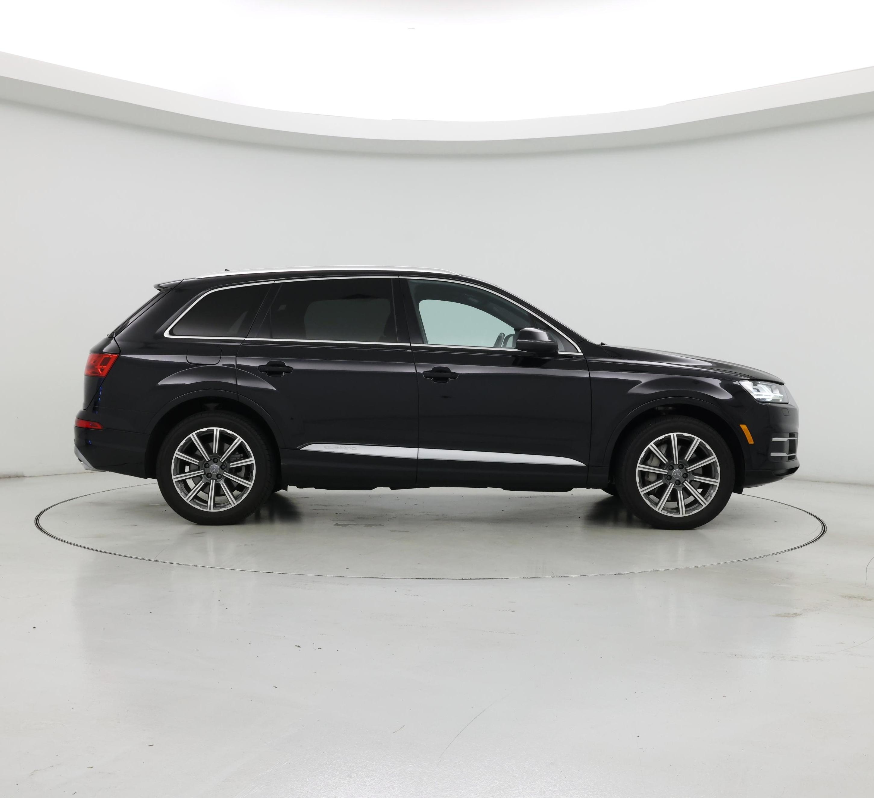 Thumbnail: 2019 Audi Q7 - 7