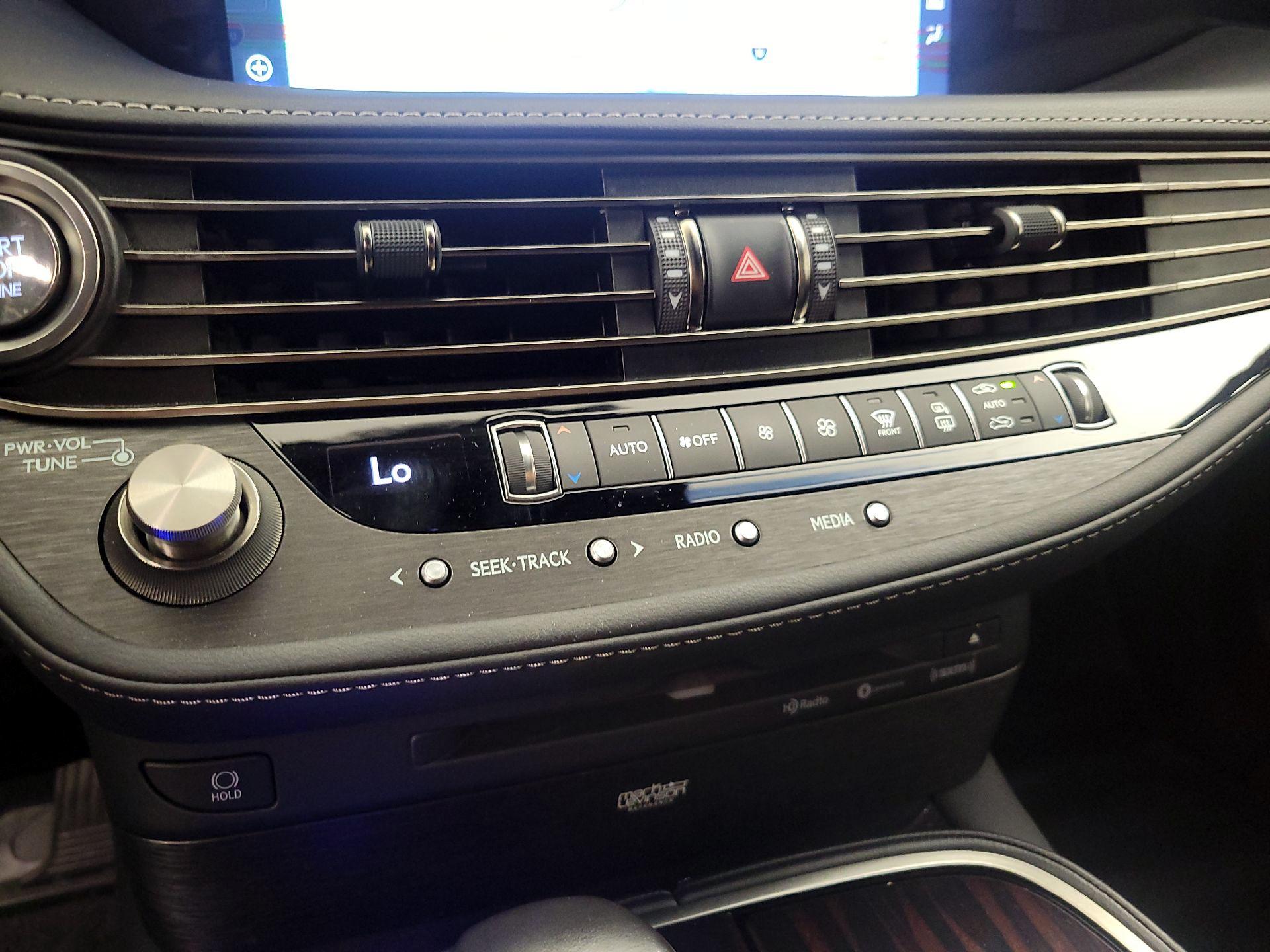 Thumbnail: 2019 Lexus LS - 17