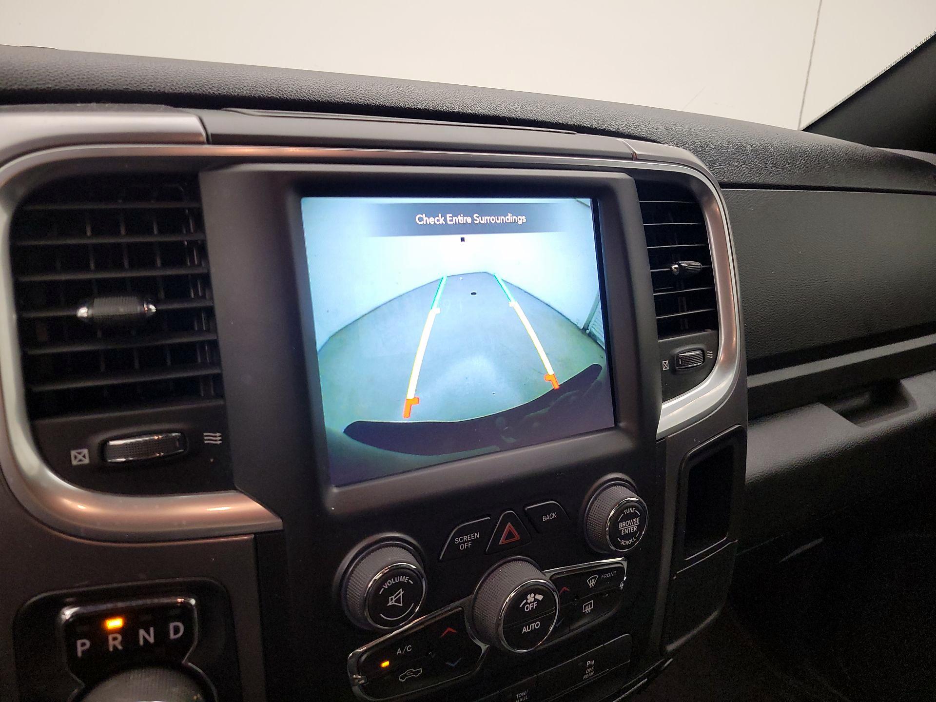 Thumbnail: 2021 RAM 1500 Classic - 14