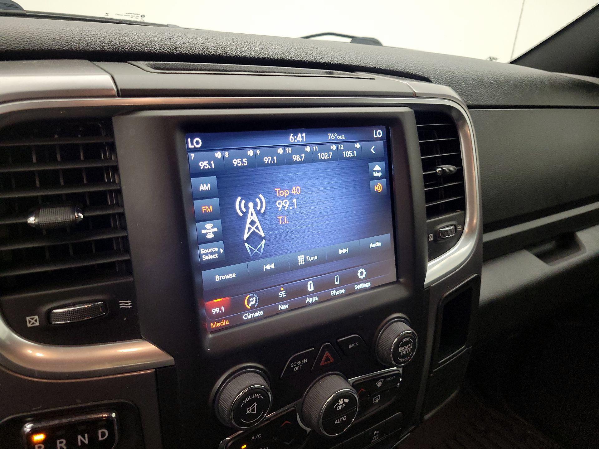 Thumbnail: 2021 RAM 1500 Classic - 15