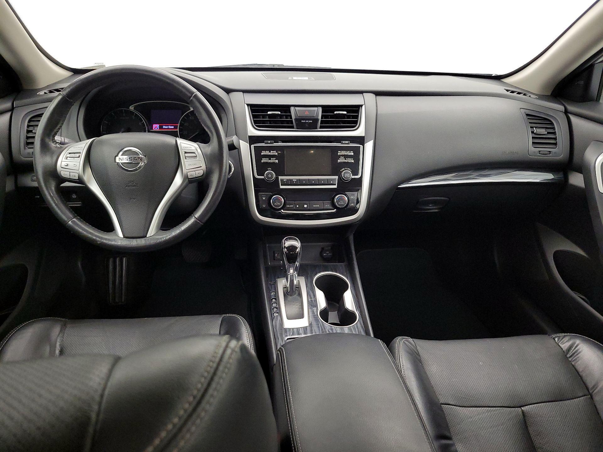 Thumbnail: 2018 Nissan Altima - 9