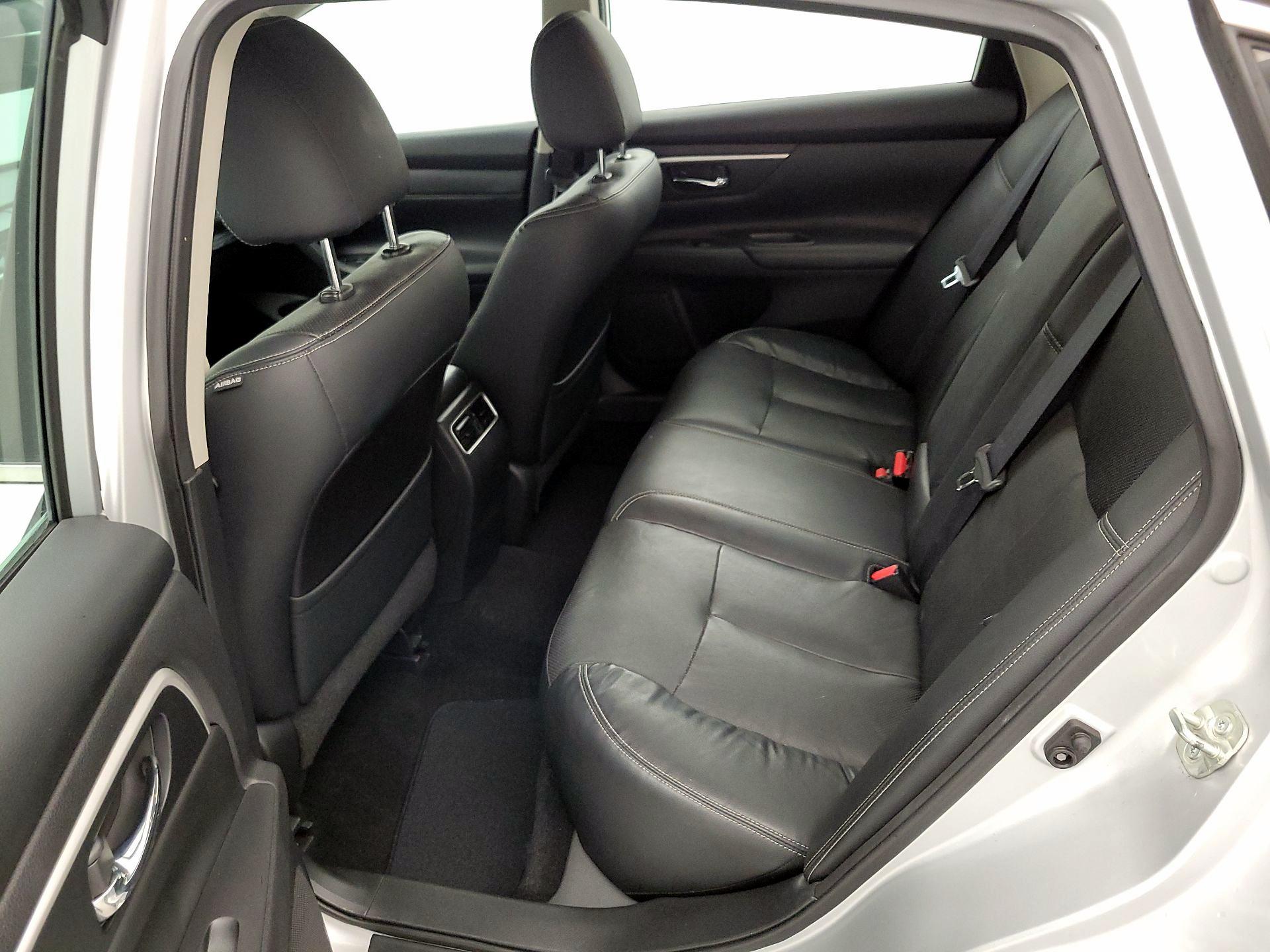 Thumbnail: 2018 Nissan Altima - 19