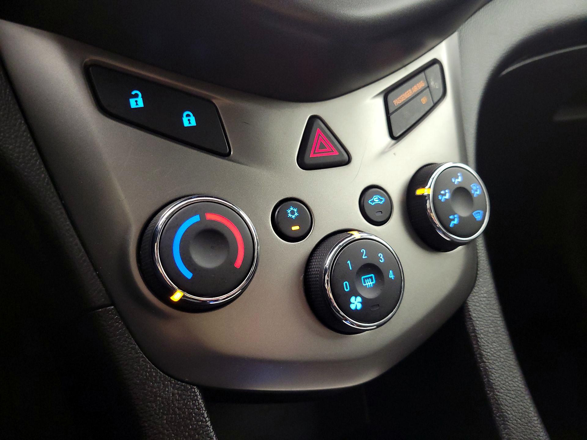 Thumbnail: 2015 Chevrolet Sonic - 15