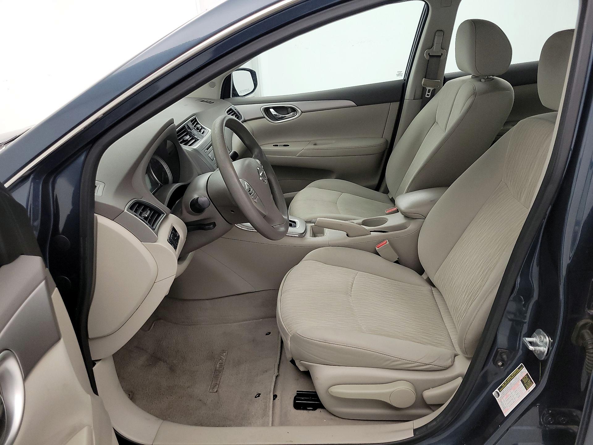 Thumbnail: 2014 Nissan Sentra - 11