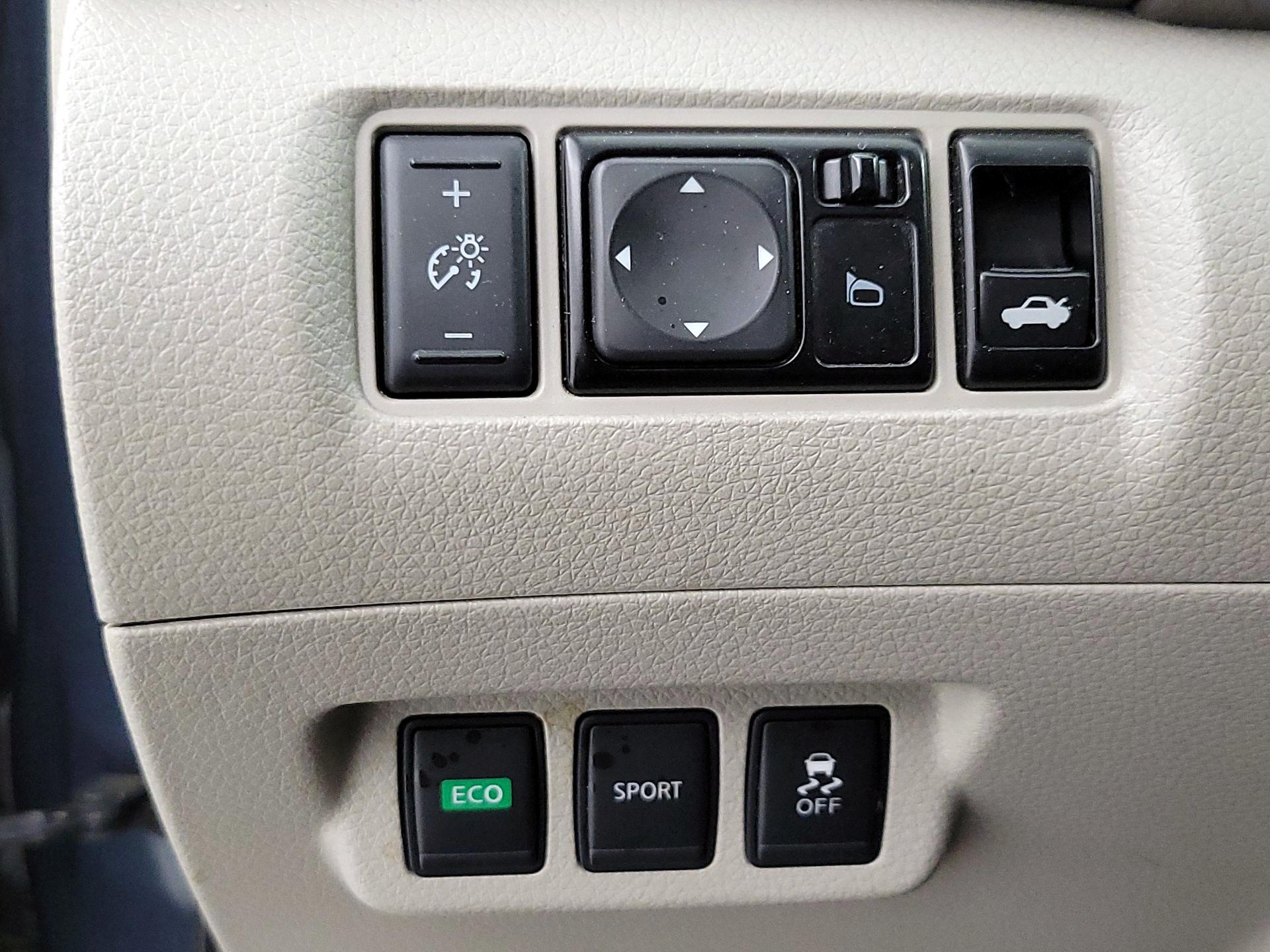 Thumbnail: 2014 Nissan Sentra - 13