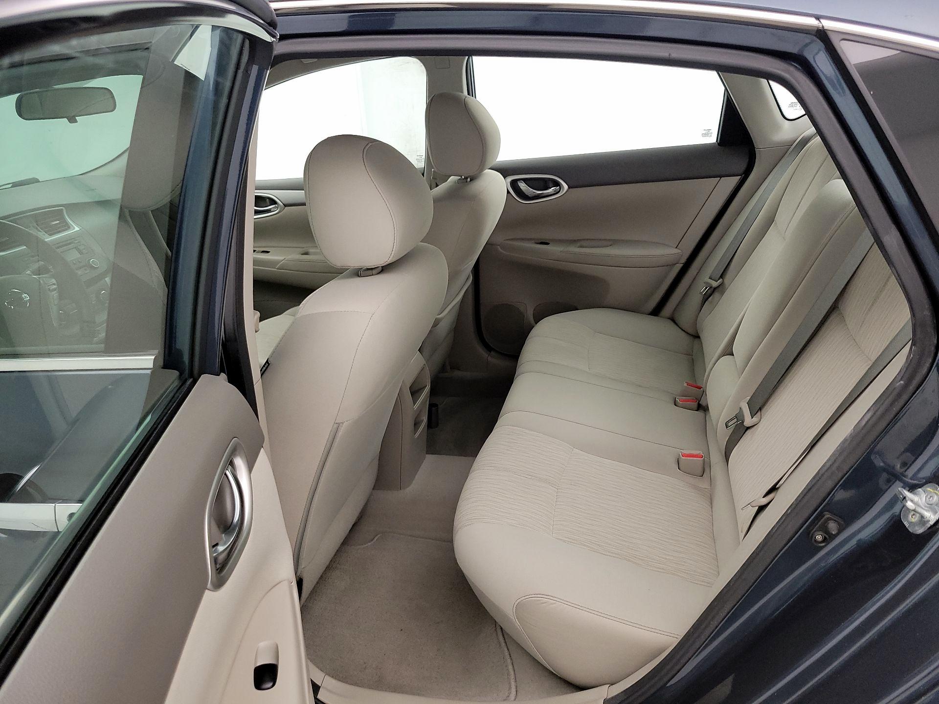 Thumbnail: 2014 Nissan Sentra - 17