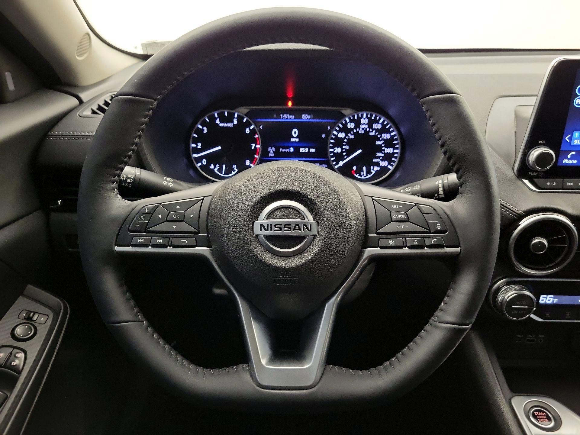 Thumbnail: 2022 Nissan Sentra - 10