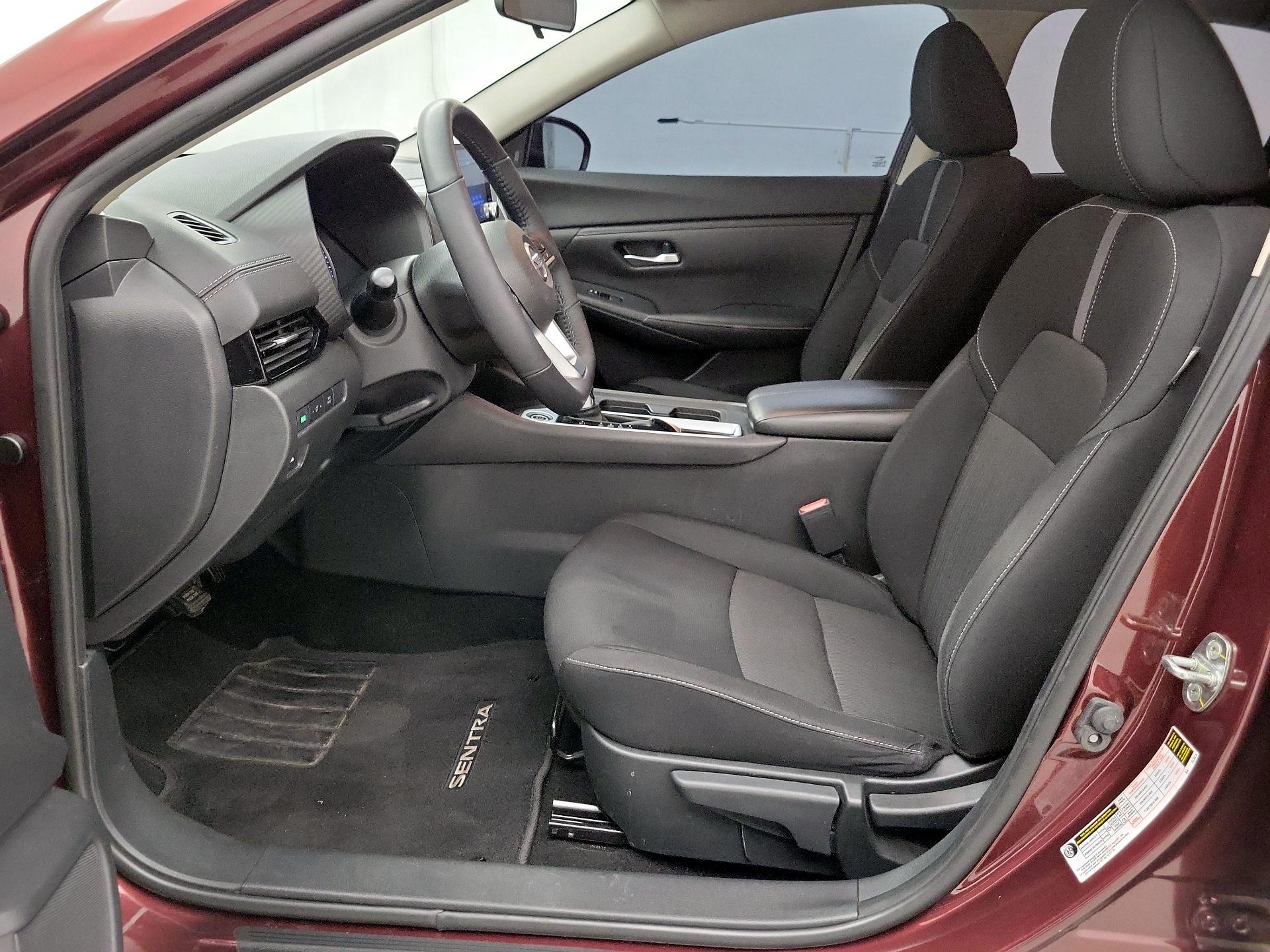 Thumbnail: 2022 Nissan Sentra - 11