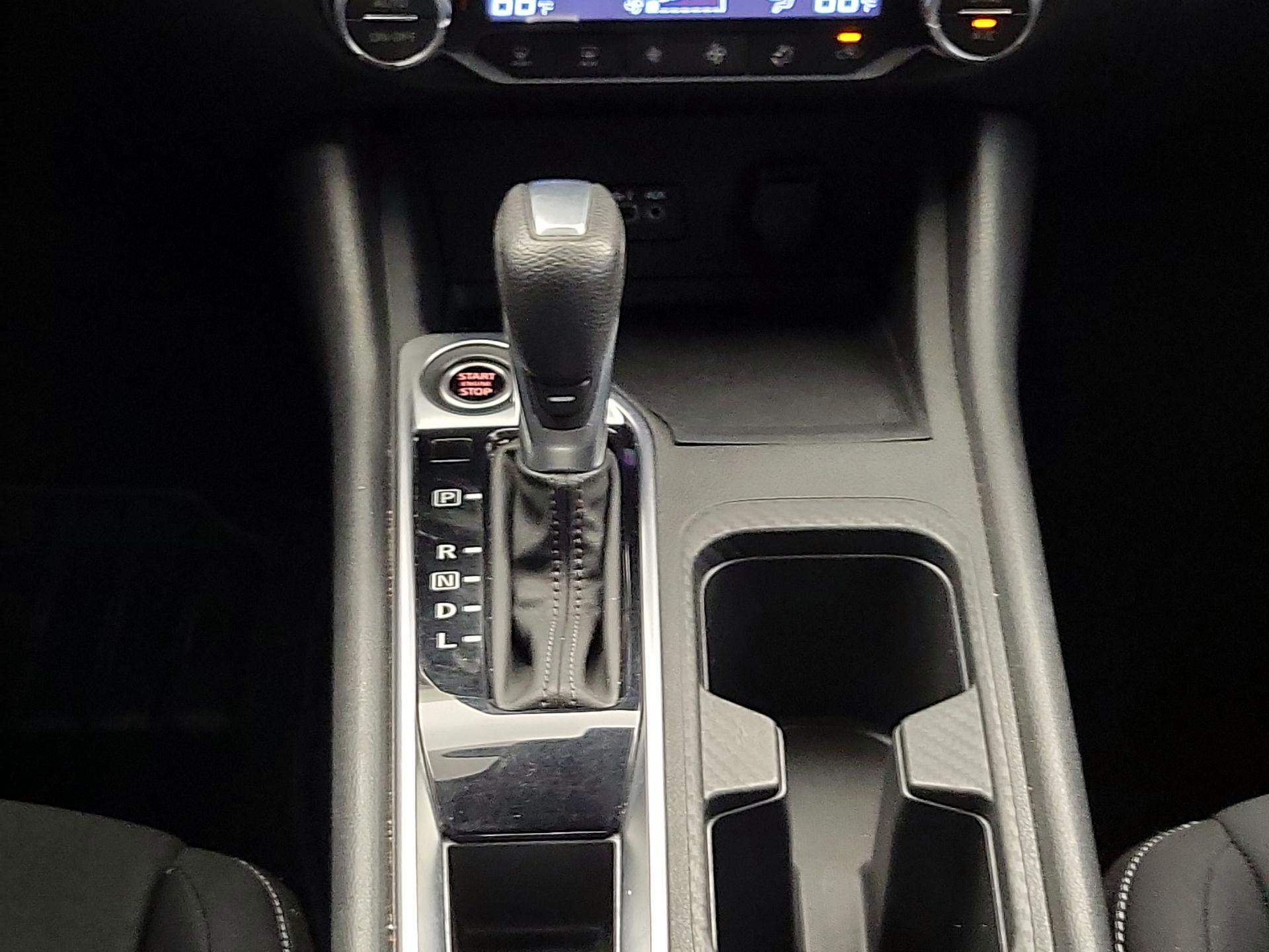 Thumbnail: 2022 Nissan Sentra - 17
