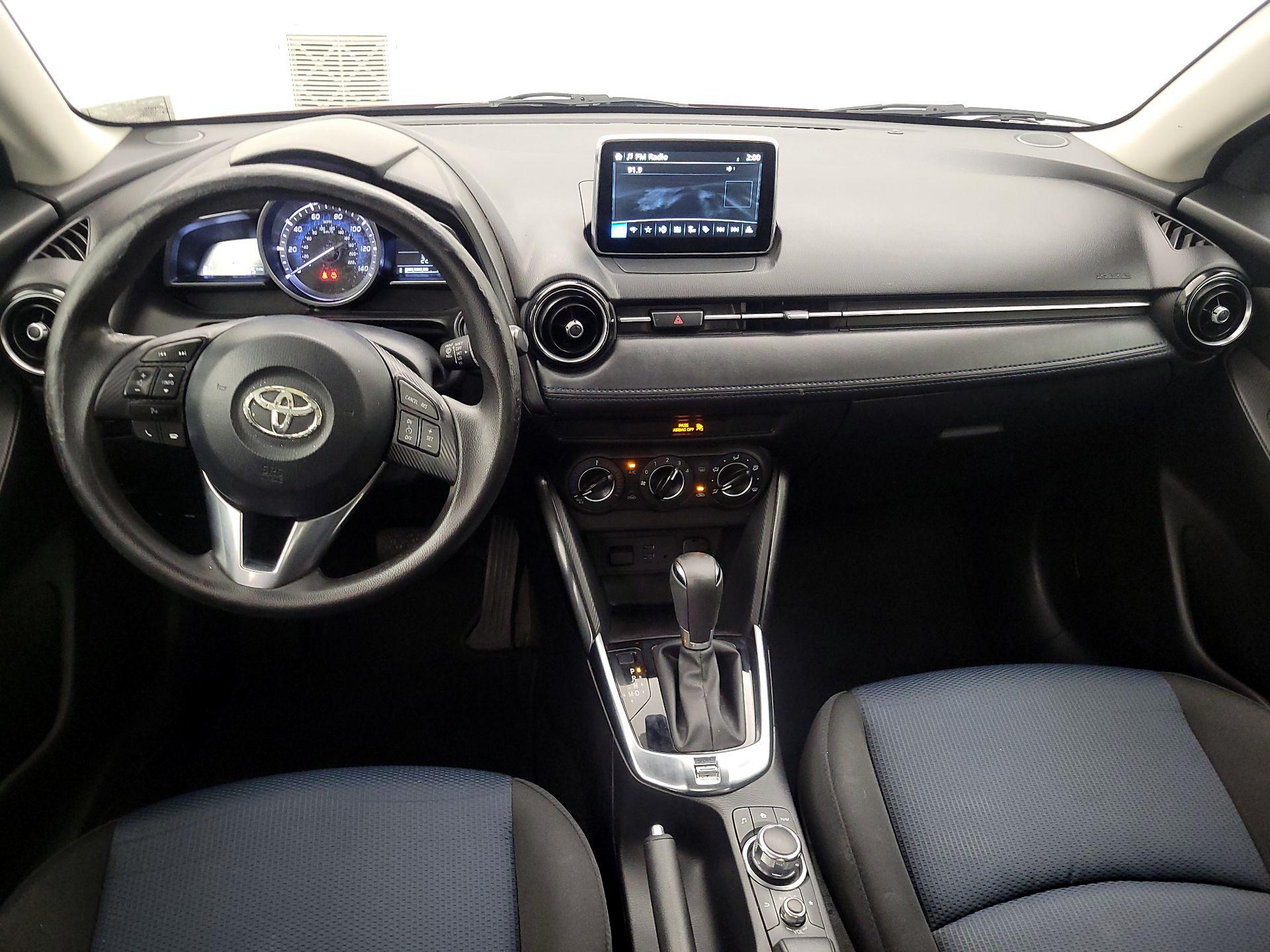 Thumbnail: 2018 Toyota Yaris iA - 9