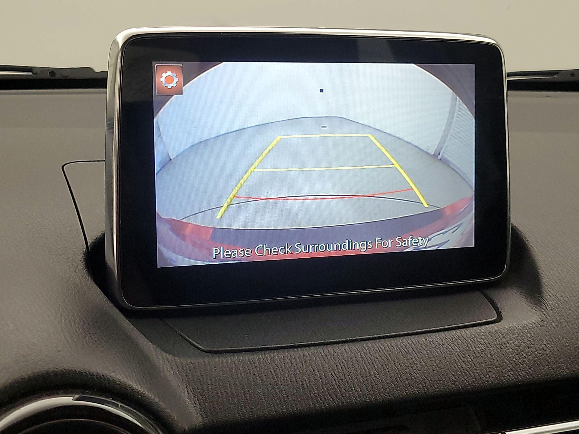Thumbnail: 2018 Toyota Yaris iA - 14