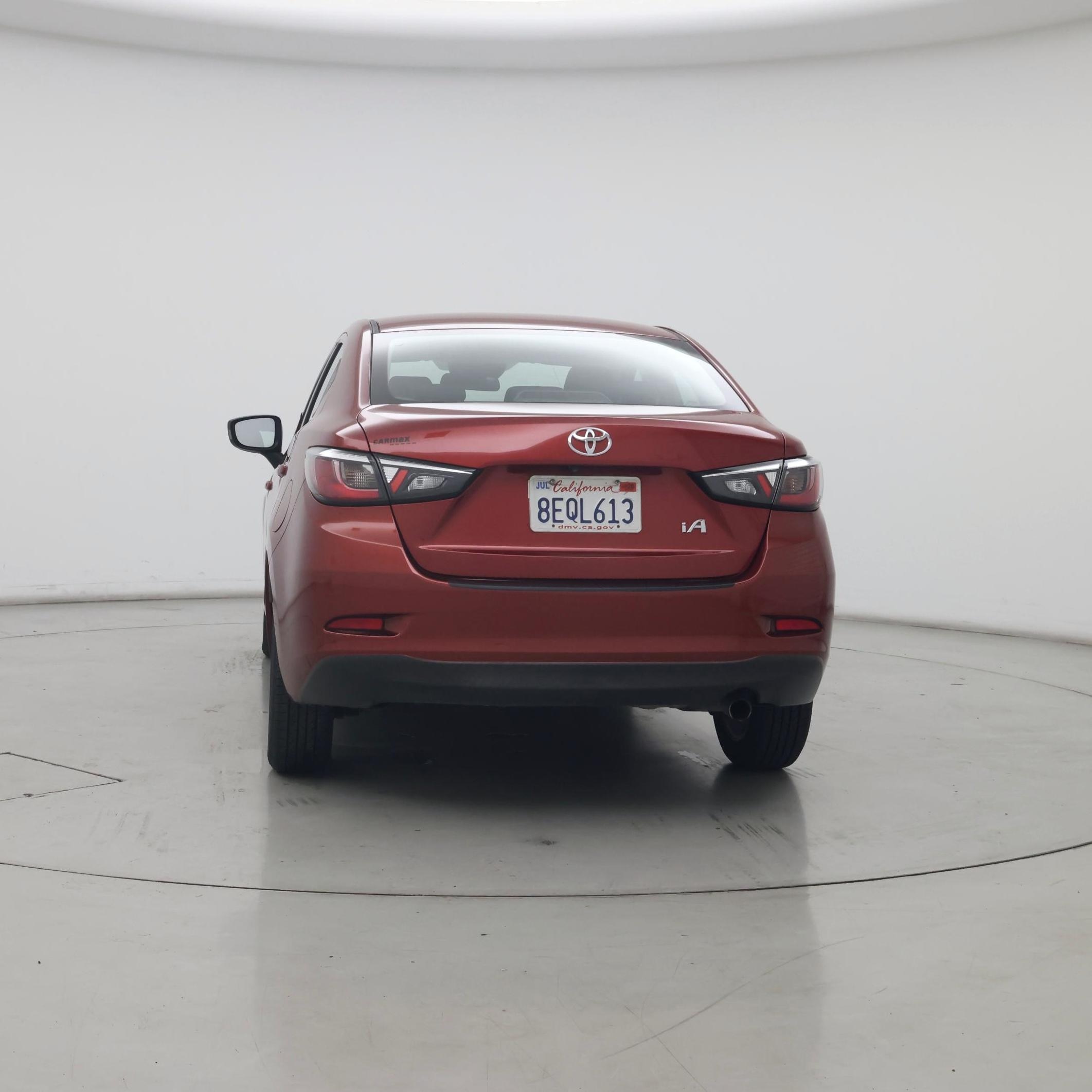 Thumbnail: 2018 Toyota Yaris iA - 6