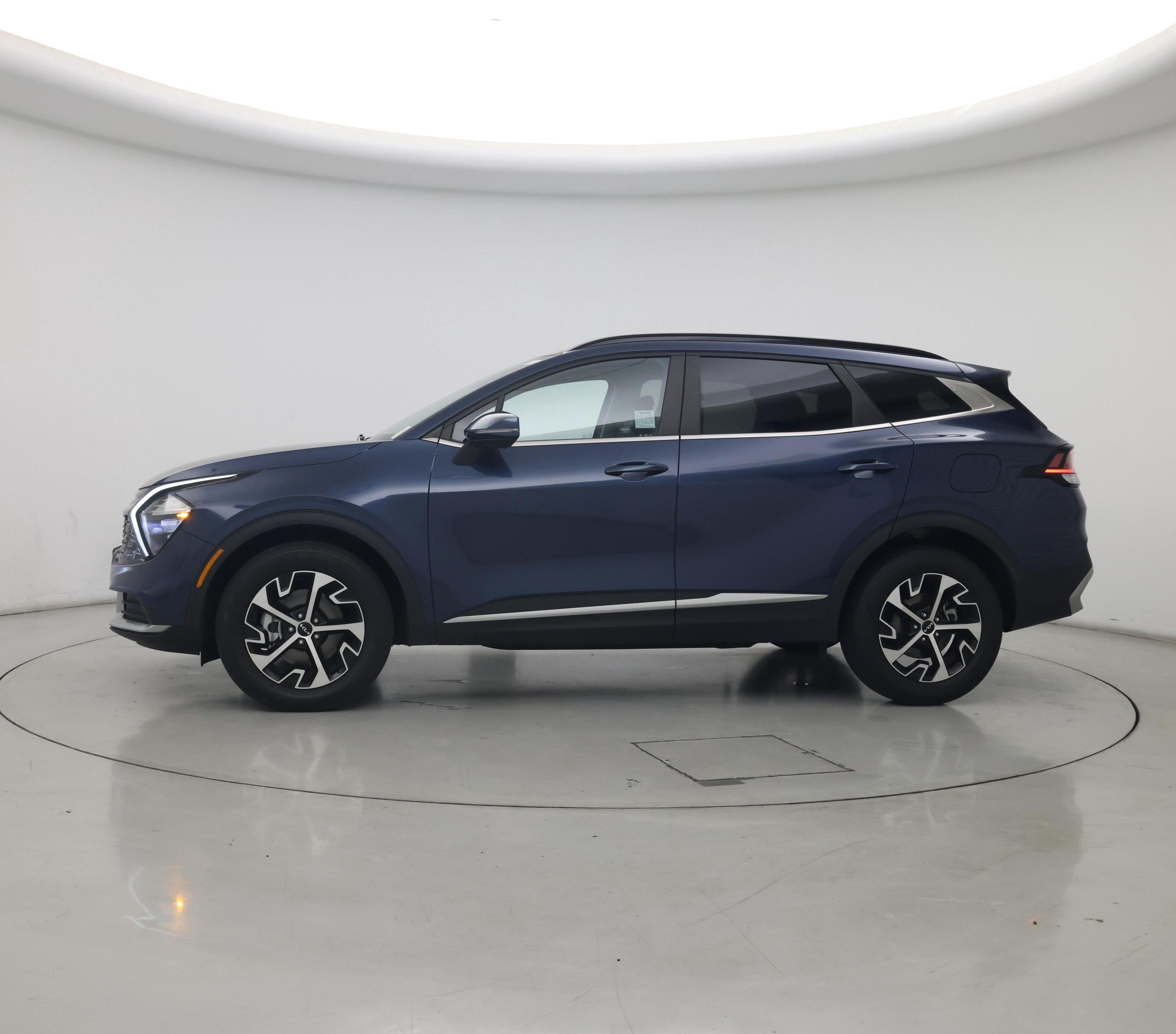 Thumbnail: 2023 Kia Sportage - 3
