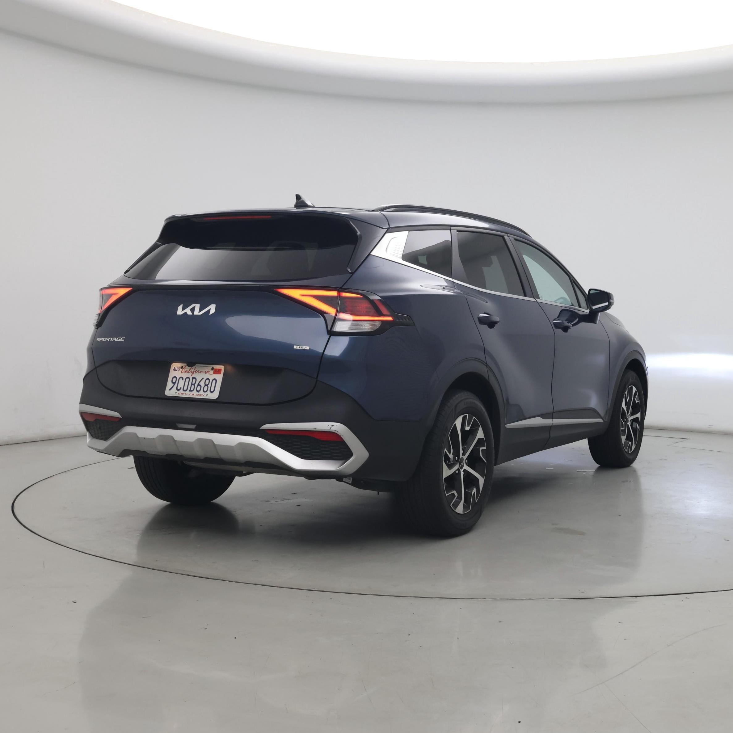 Thumbnail: 2023 Kia Sportage - 8