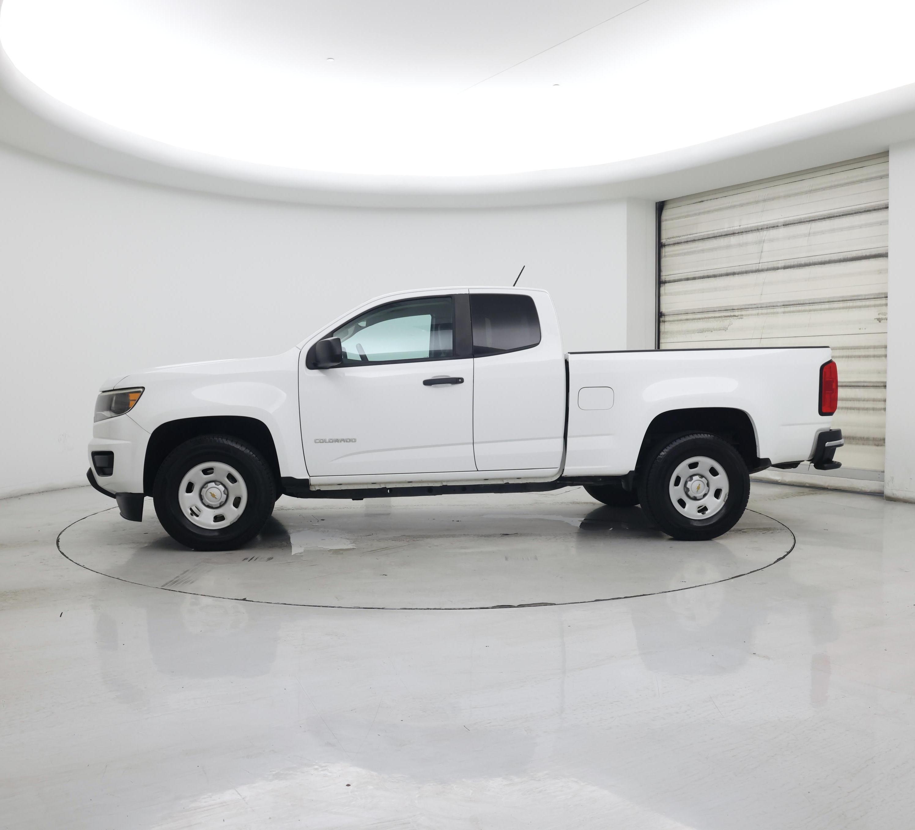 Thumbnail: 2018 Chevrolet Colorado - 3