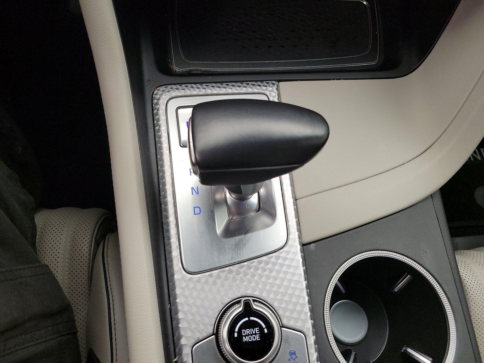 Thumbnail: 2023 Genesis G70 - 16