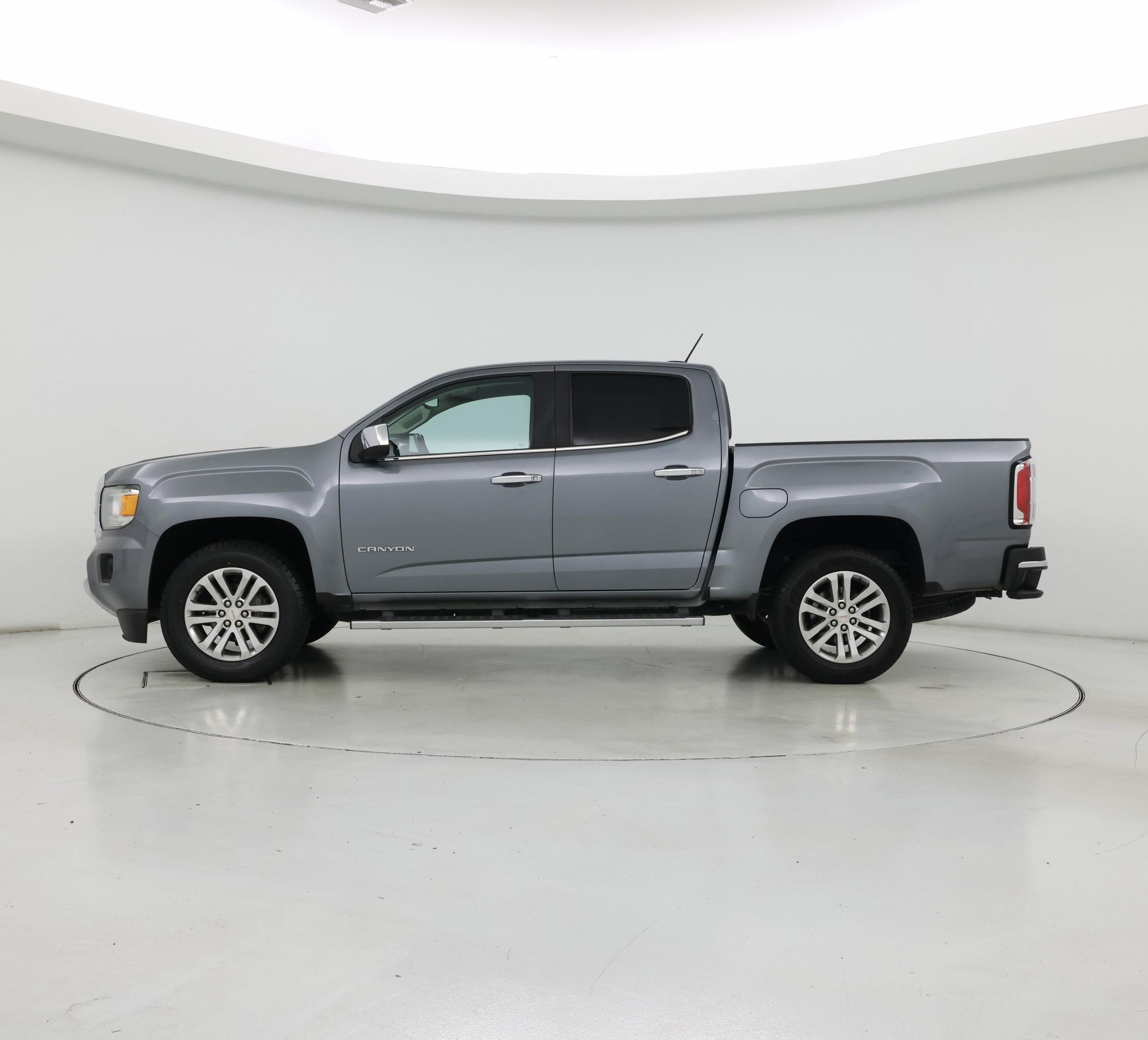 Thumbnail: 2018 GMC Canyon - 3