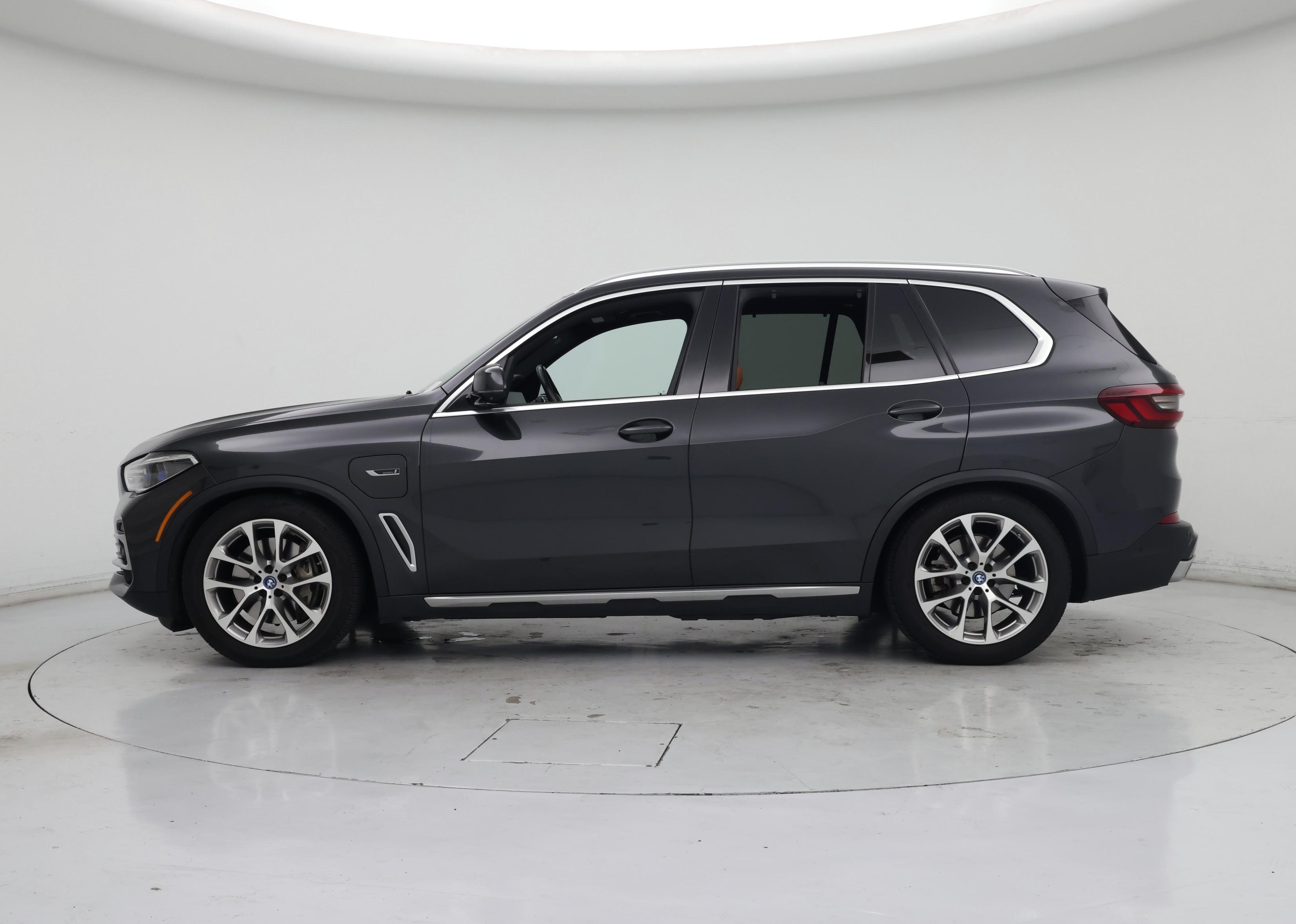 Thumbnail: 2022 BMW X5 - 3