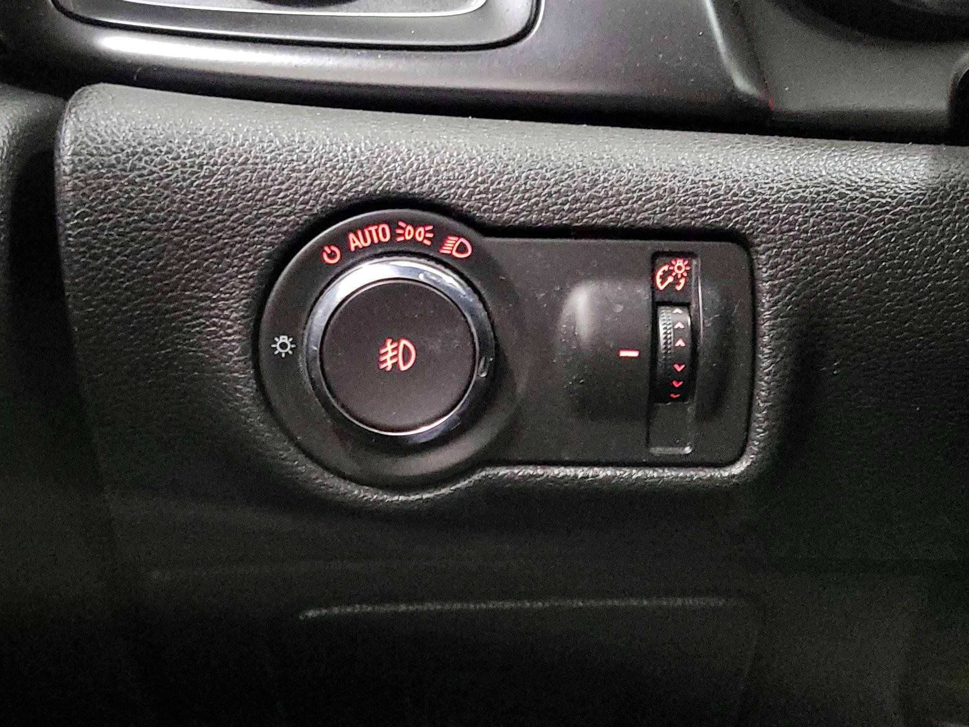 Thumbnail: 2016 Buick Cascada - 13