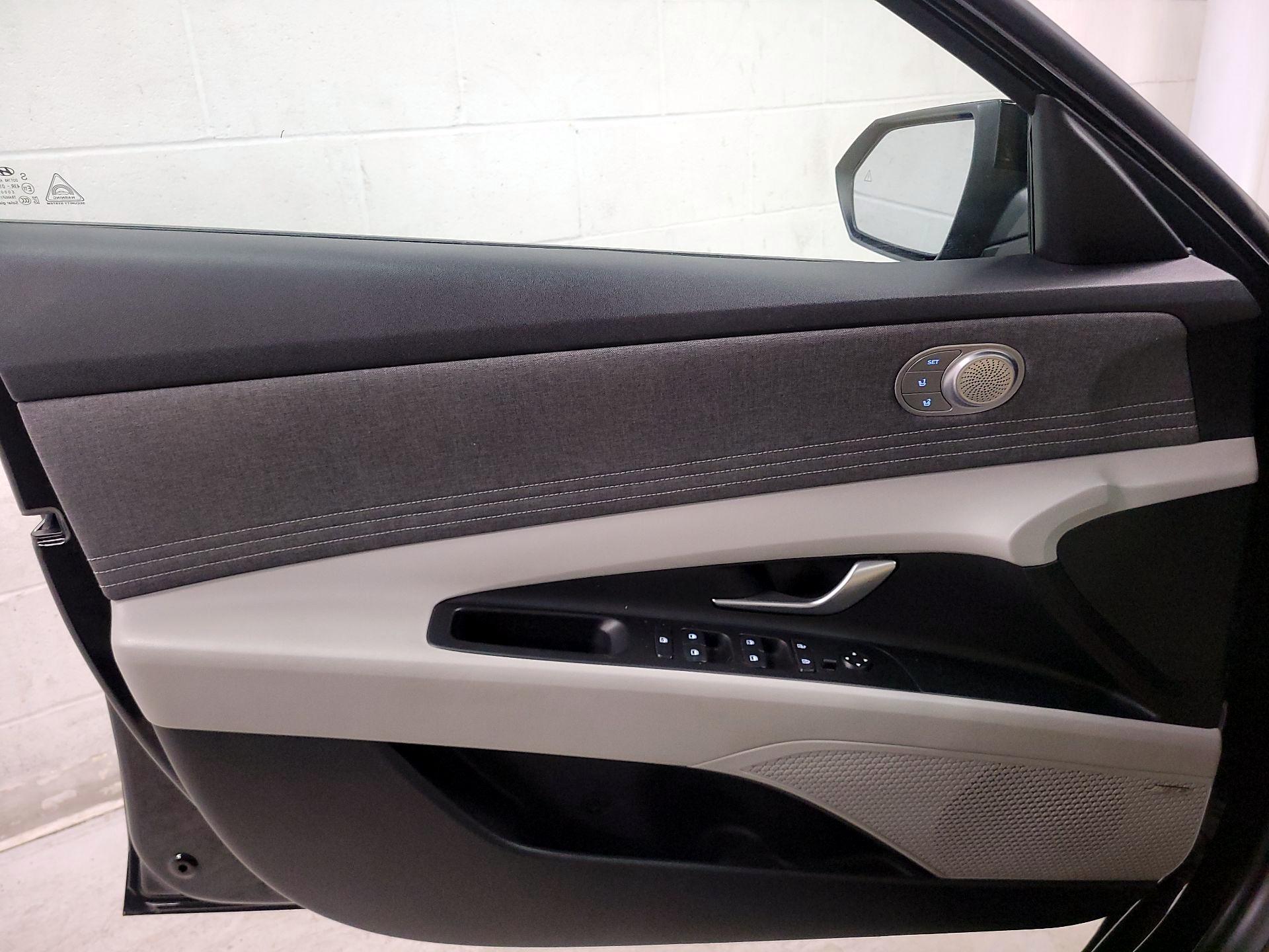 Thumbnail: 2023 Hyundai Elantra - 12