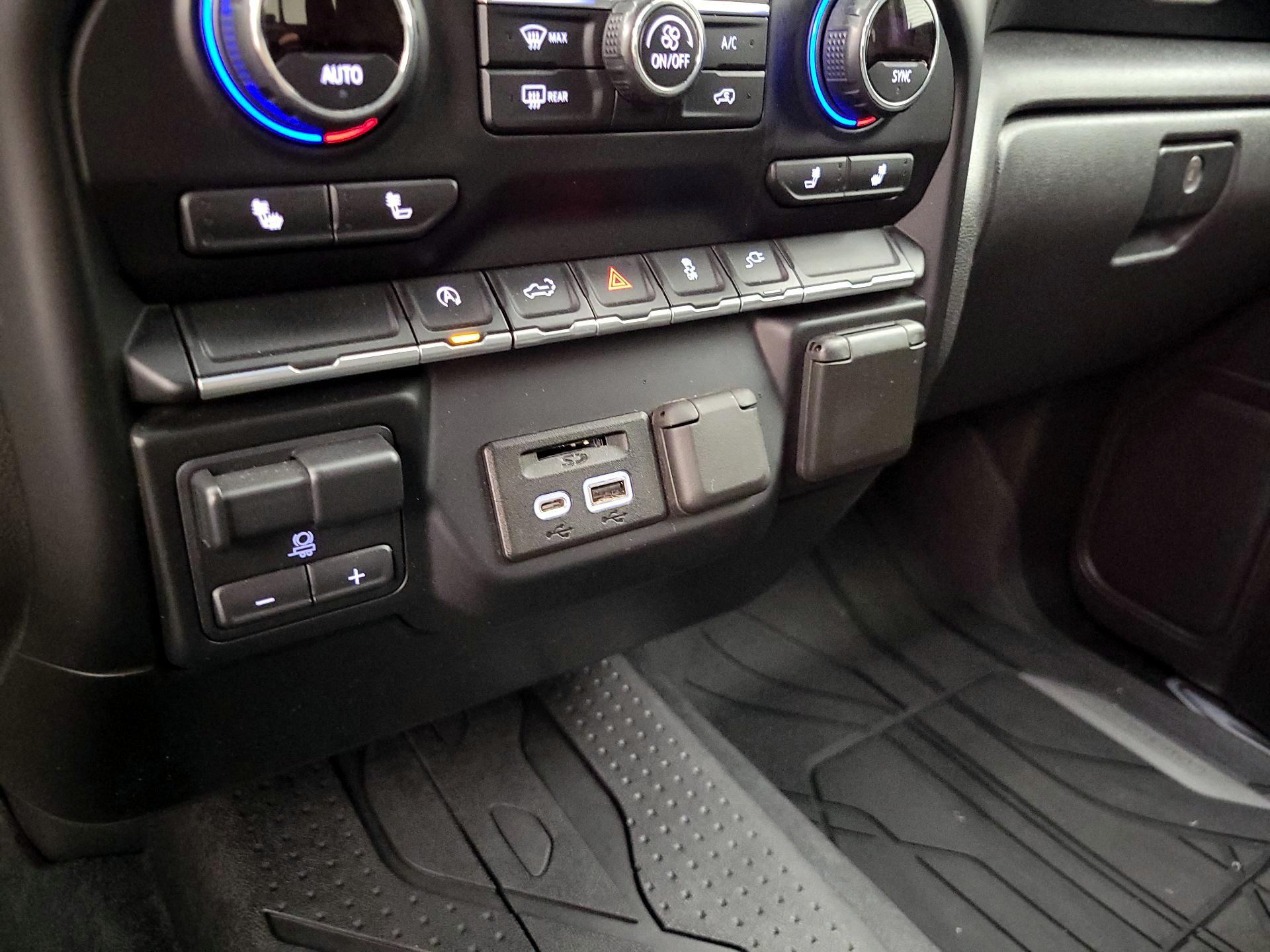 Thumbnail: 2019 Chevrolet Silverado 1500 - 18