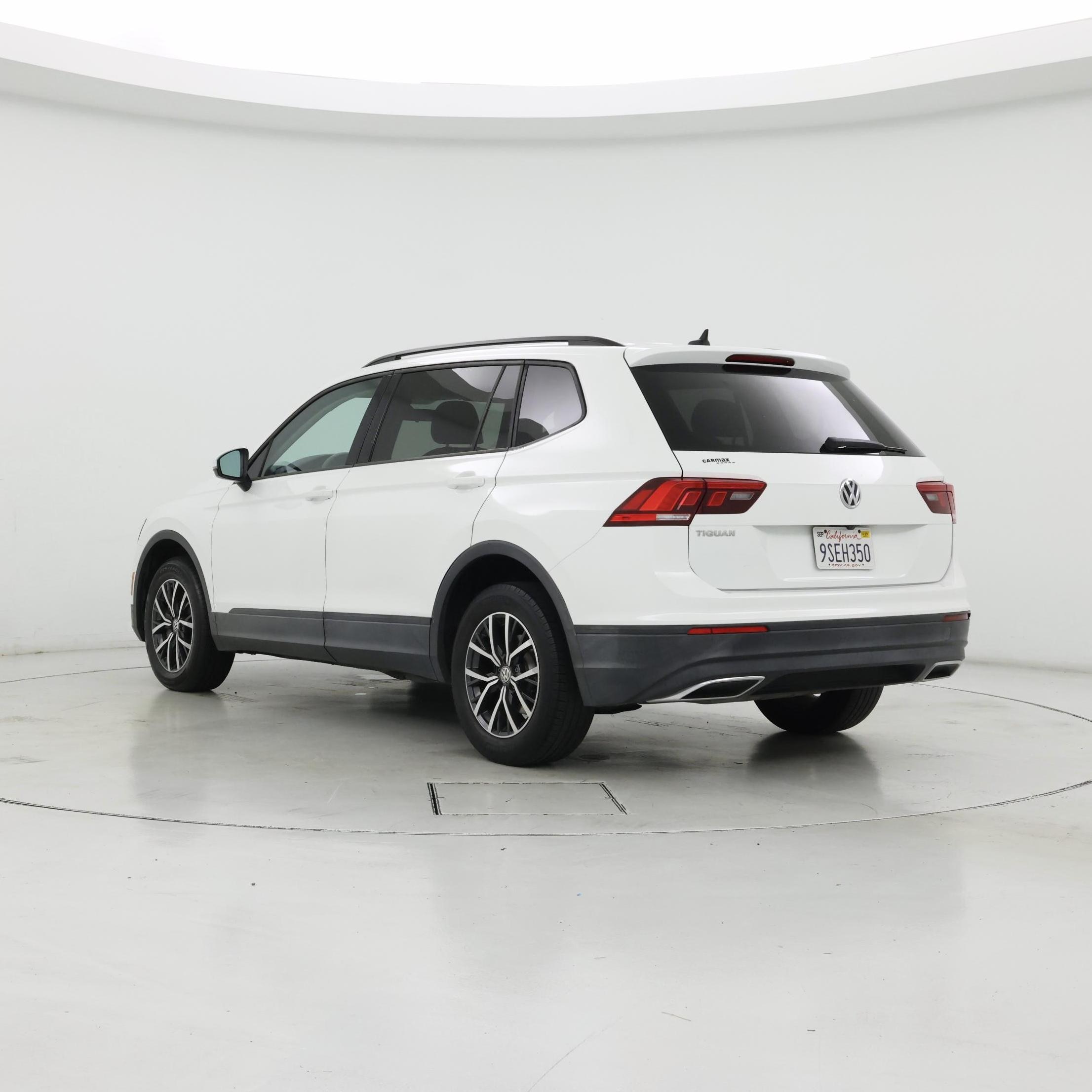 Thumbnail: 2021 Volkswagen Tiguan - 2