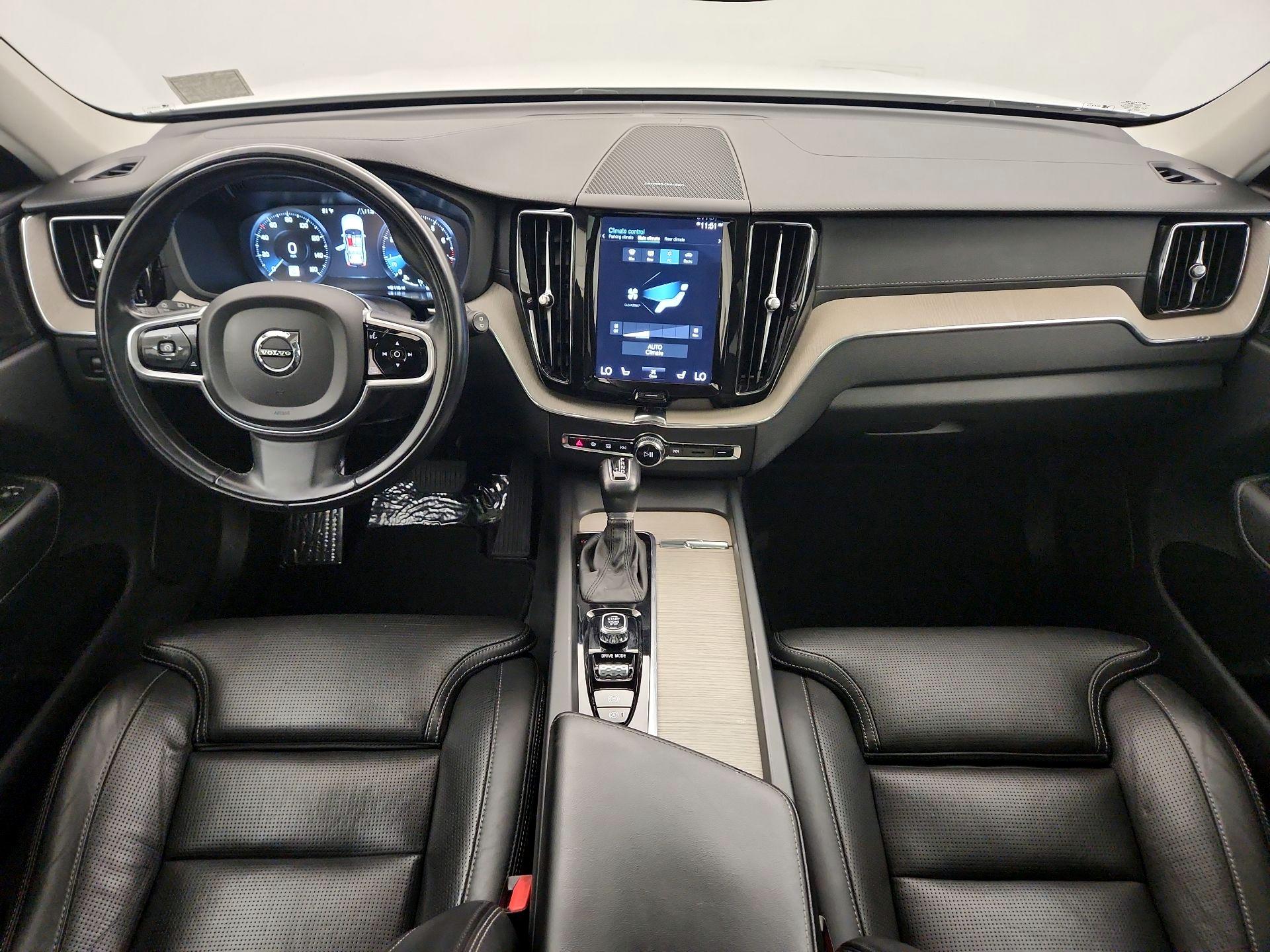 Thumbnail: 2021 Volvo XC60 - 9