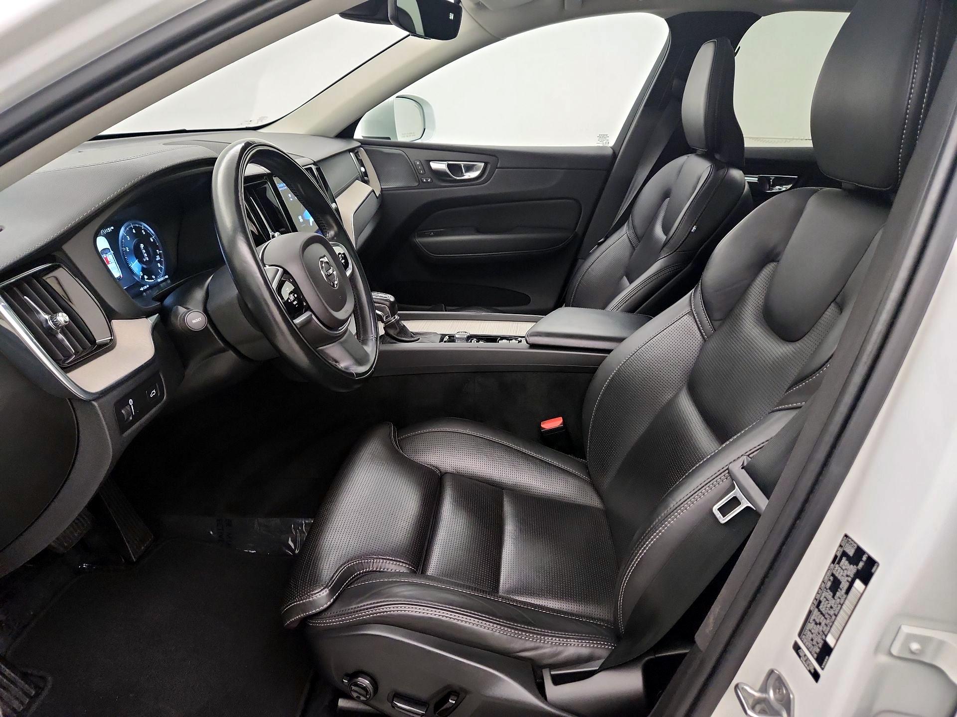Thumbnail: 2021 Volvo XC60 - 11