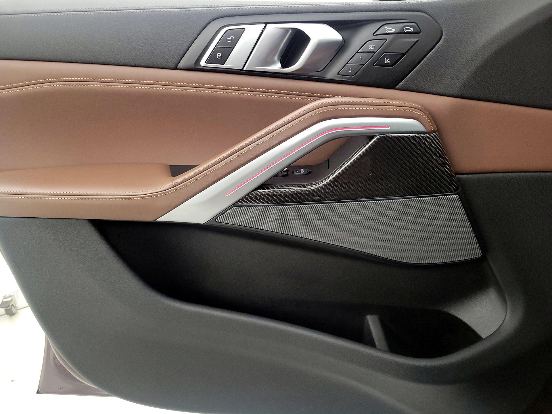 Thumbnail: 2021 BMW X6 - 12