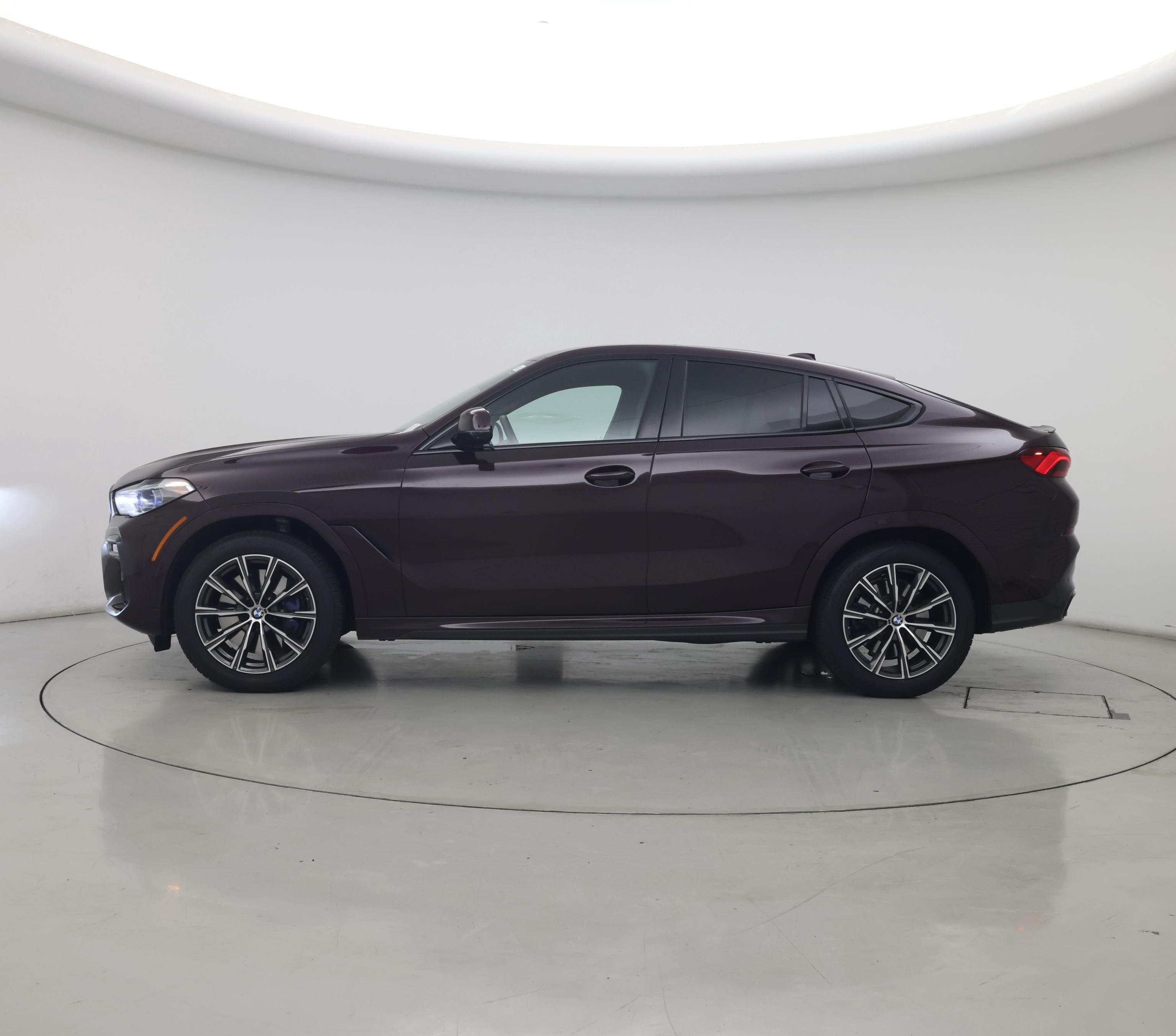 Thumbnail: 2021 BMW X6 - 3
