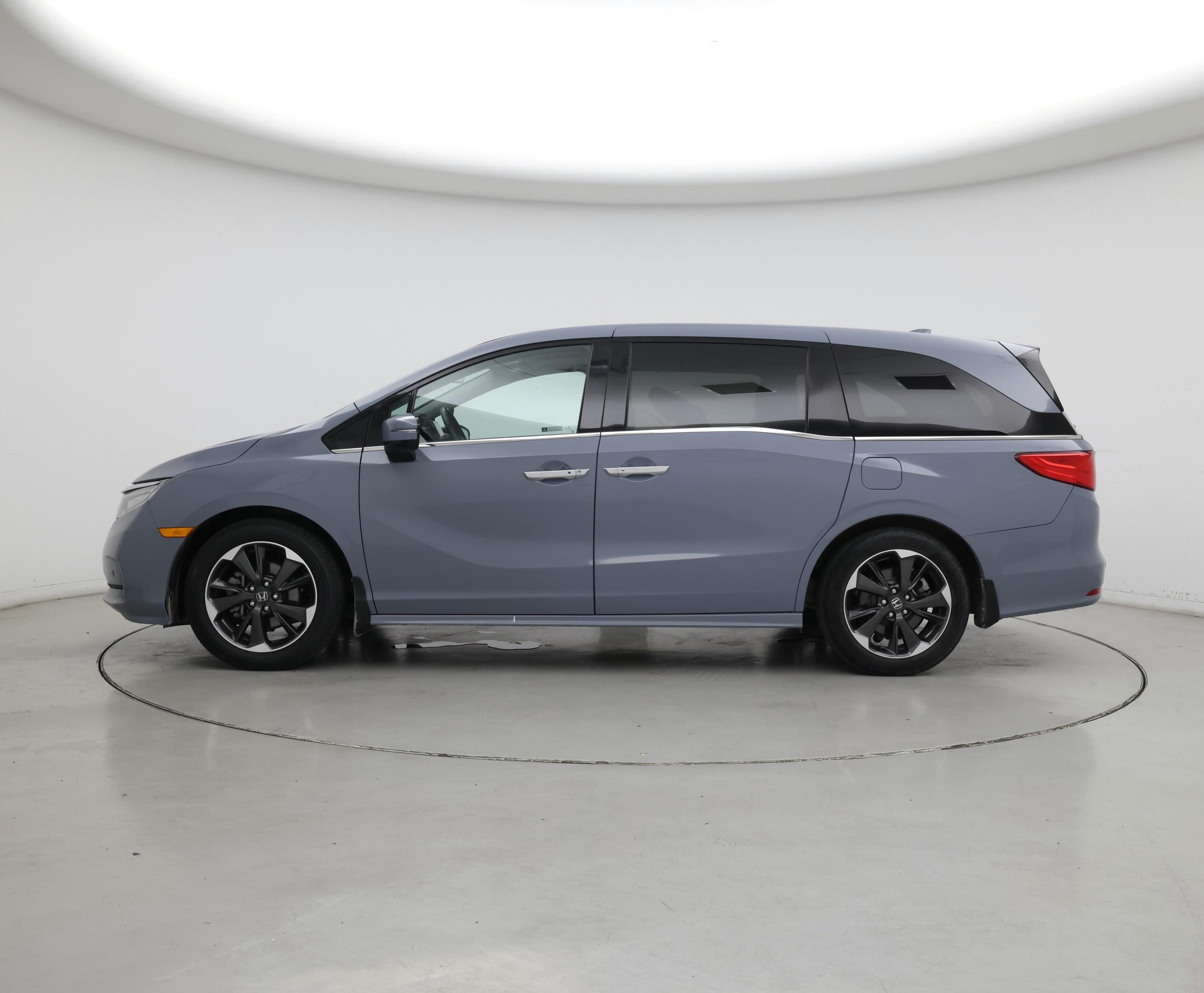 Thumbnail: 2023 Honda Odyssey - 3