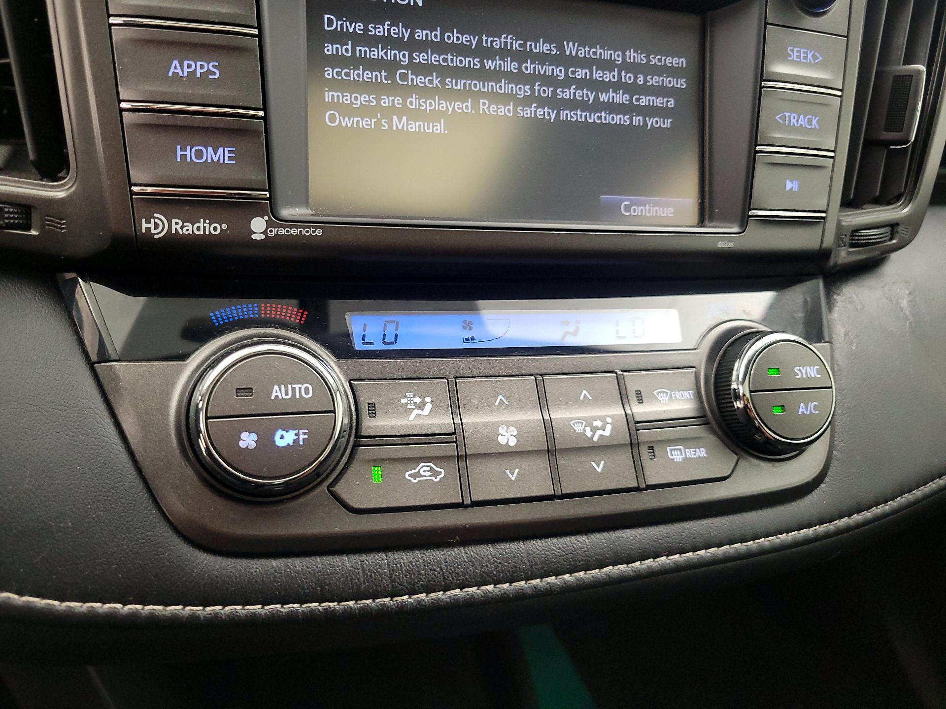 Thumbnail: 2015 Toyota RAV4 - 16