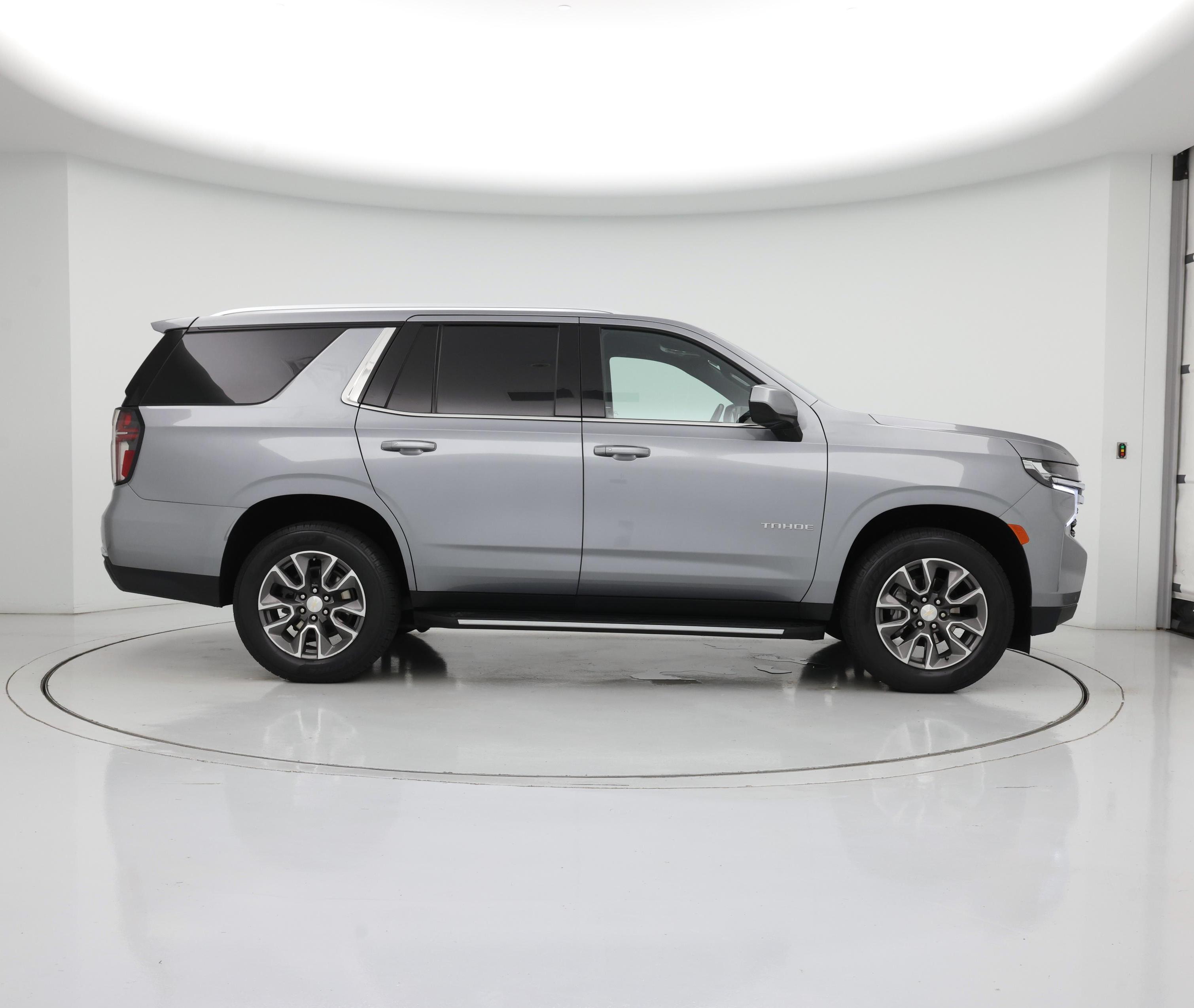 Thumbnail: 2023 Chevrolet Tahoe - 7