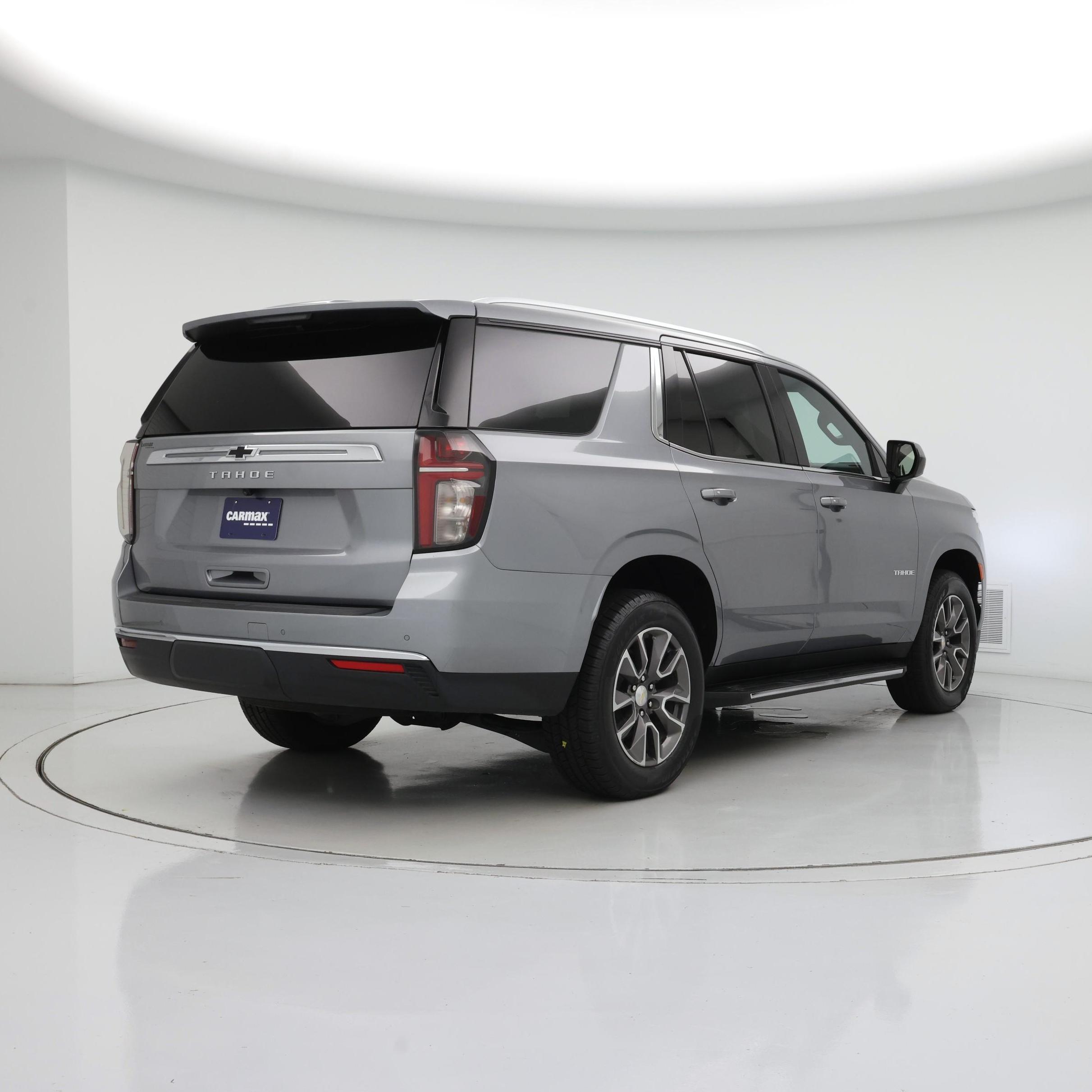Thumbnail: 2023 Chevrolet Tahoe - 8