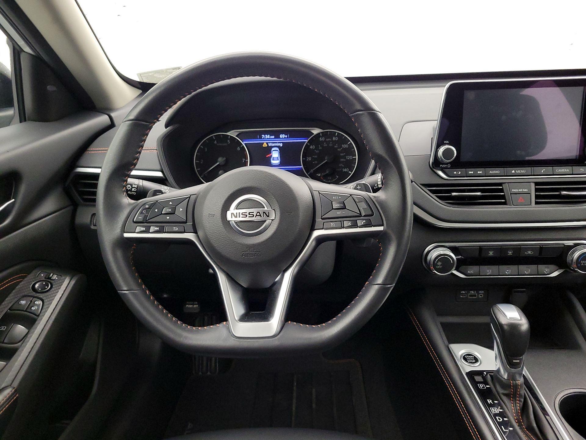 Thumbnail: 2022 Nissan Altima - 10