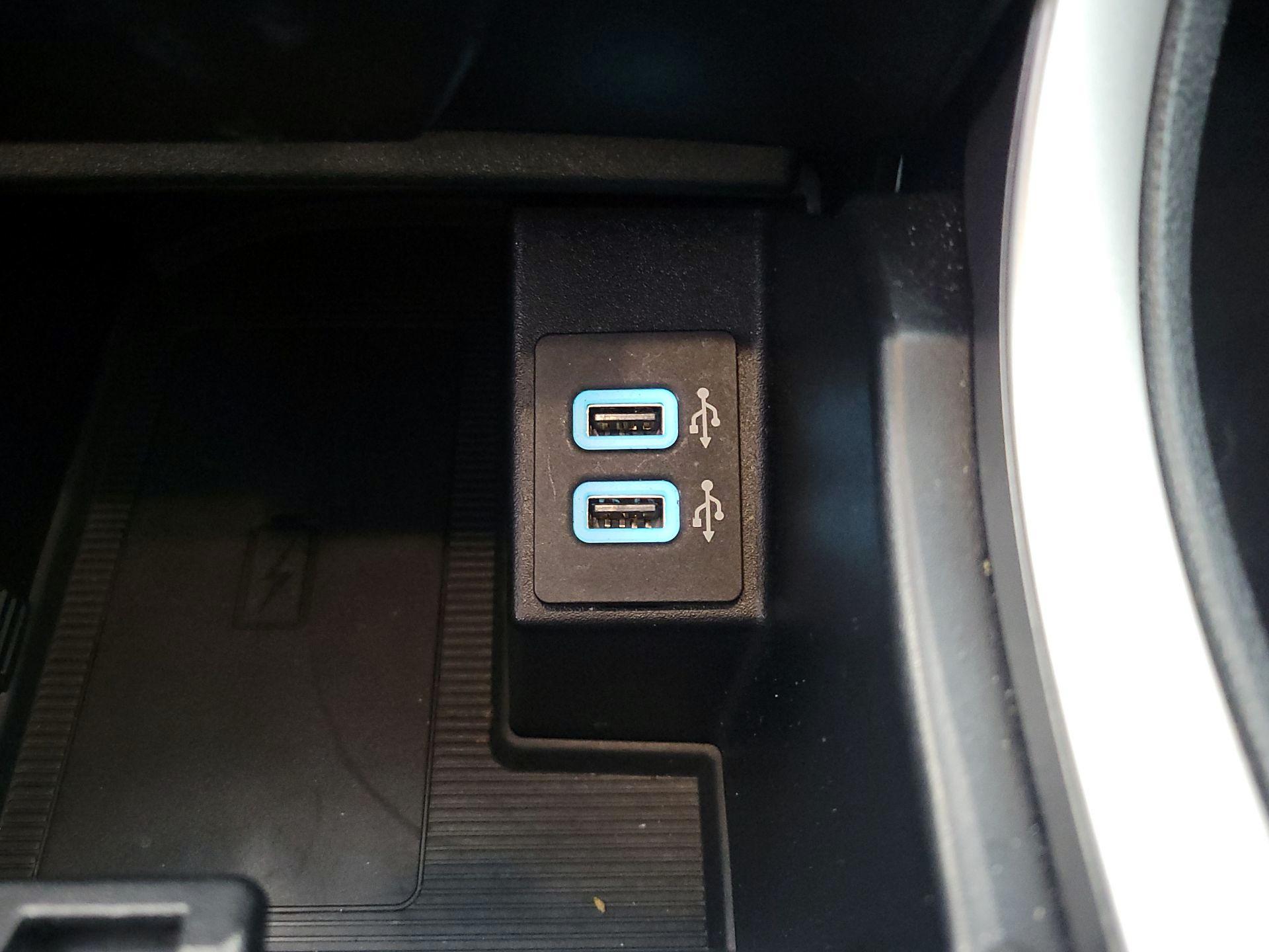 Thumbnail: 2020 Ford Edge - 18