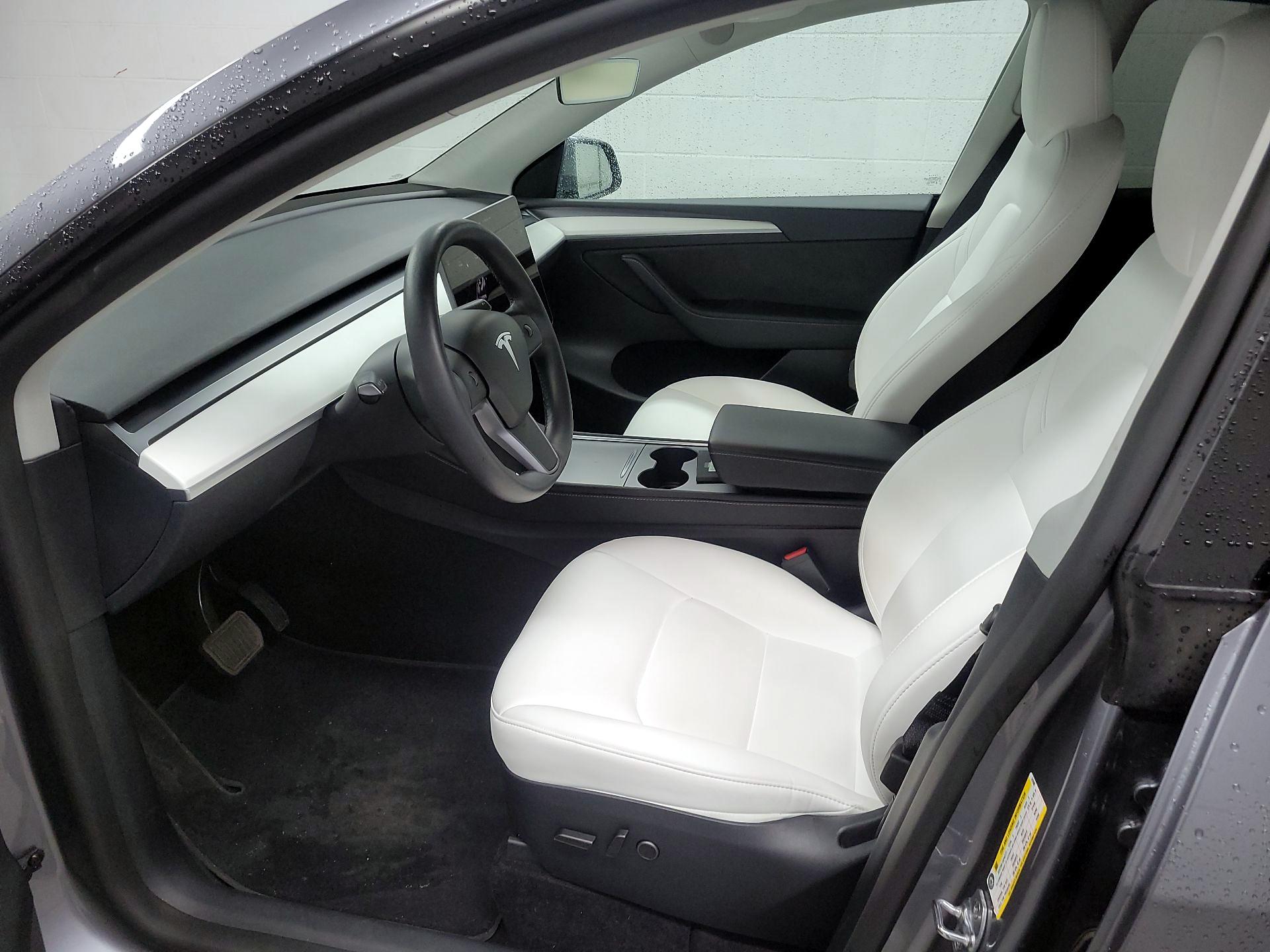 Thumbnail: 2025 Tesla Model Y - 11