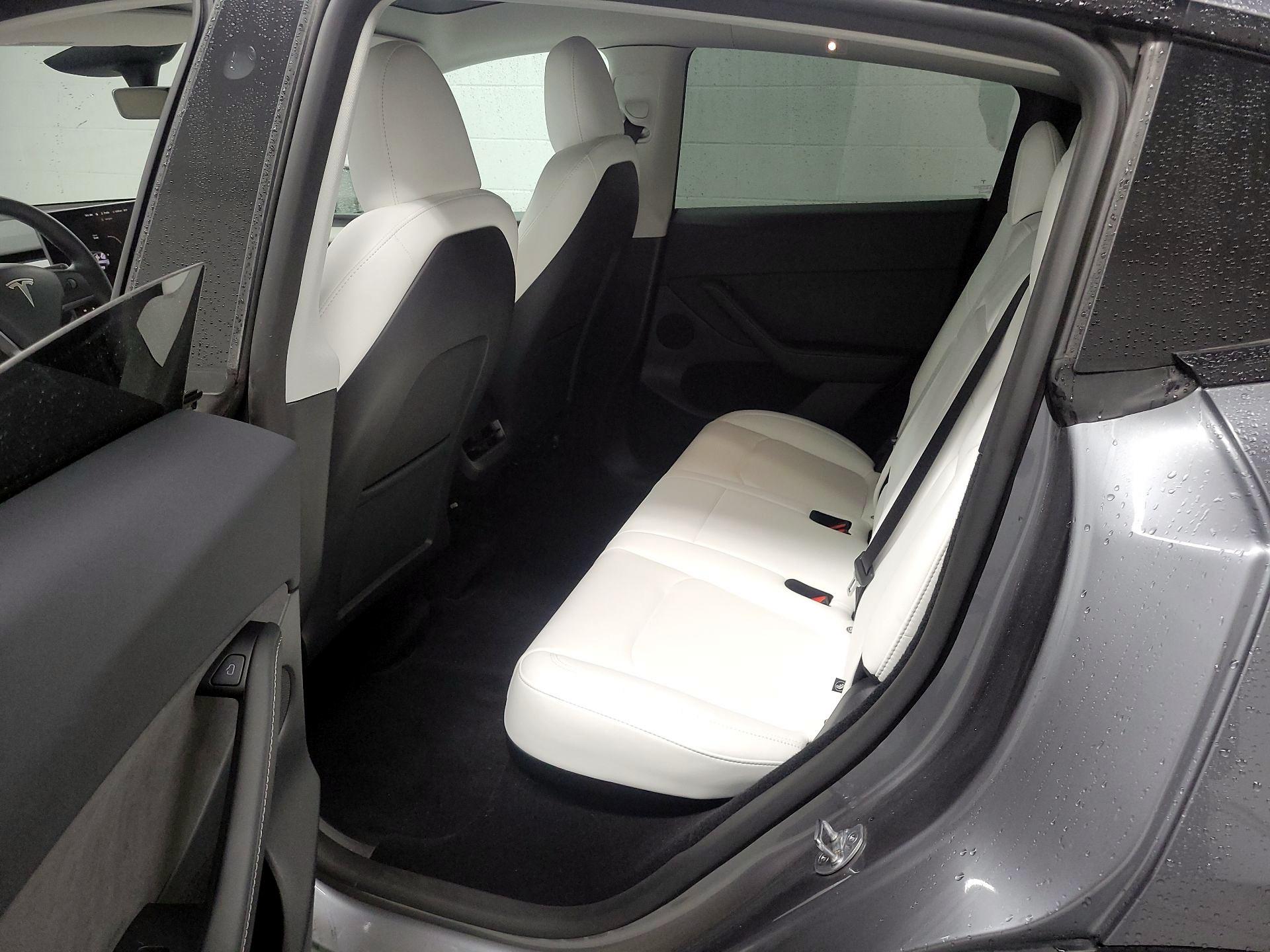 Thumbnail: 2025 Tesla Model Y - 19