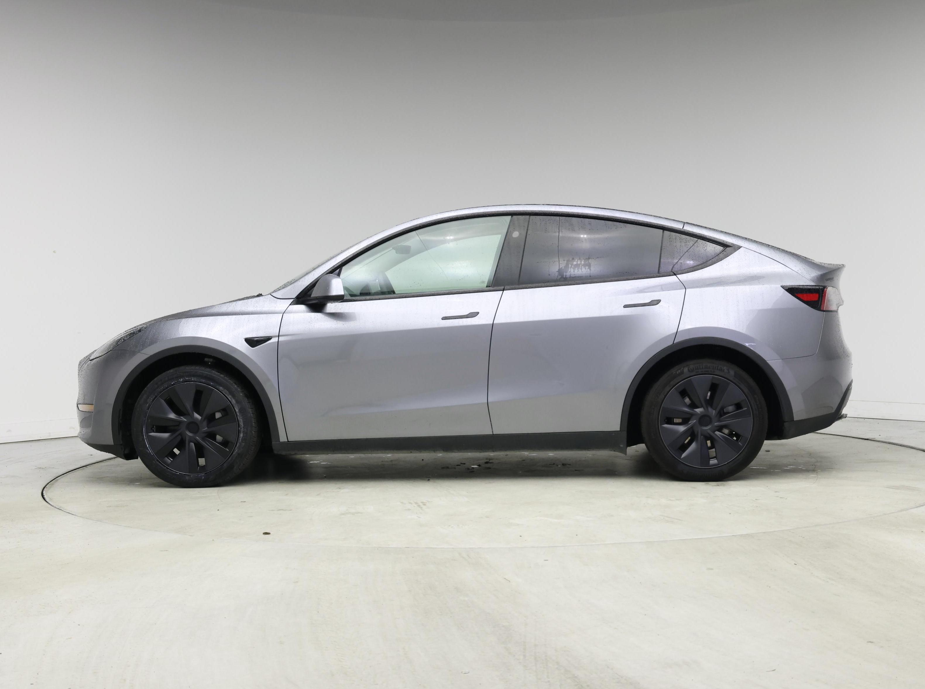 Thumbnail: 2025 Tesla Model Y - 3
