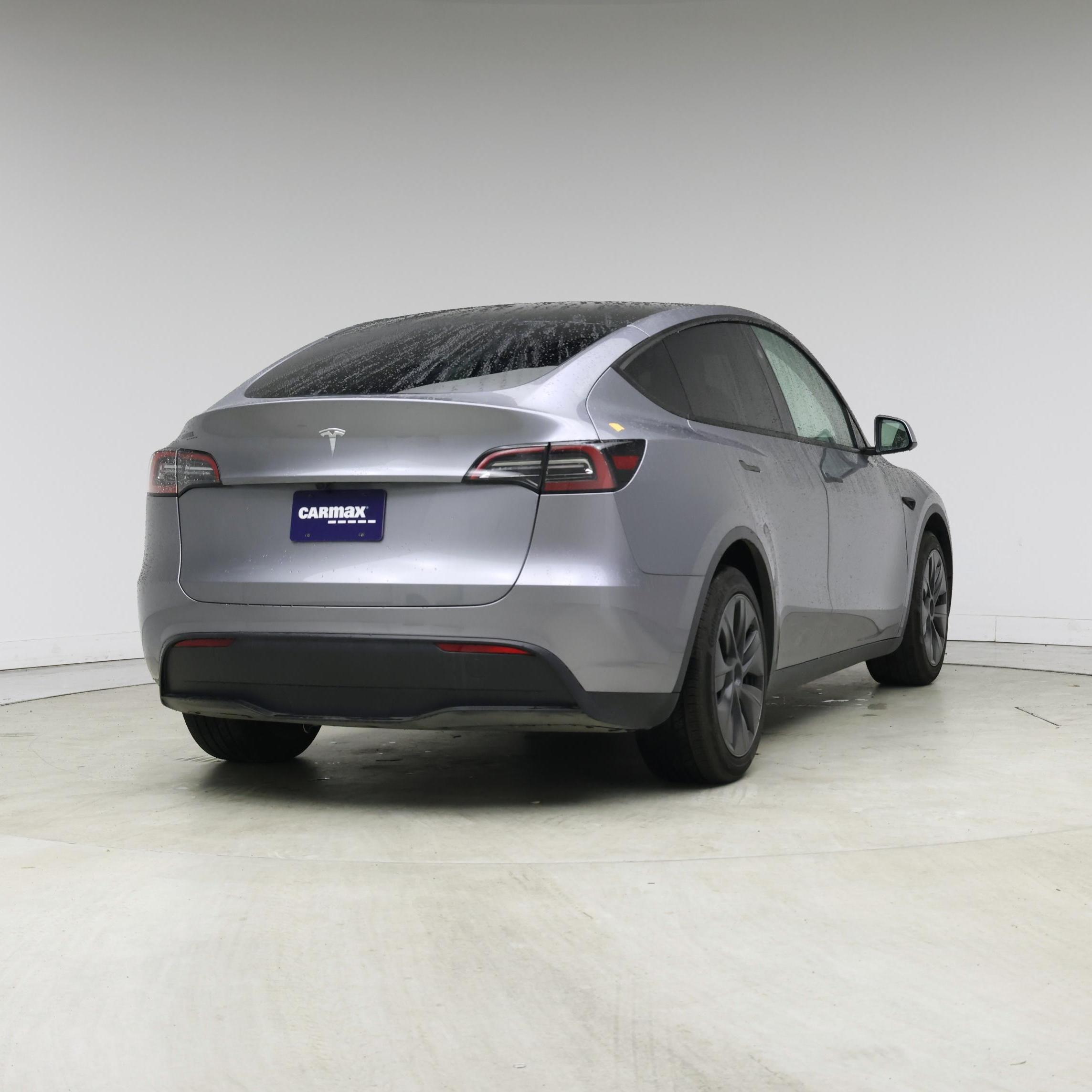 Thumbnail: 2025 Tesla Model Y - 8