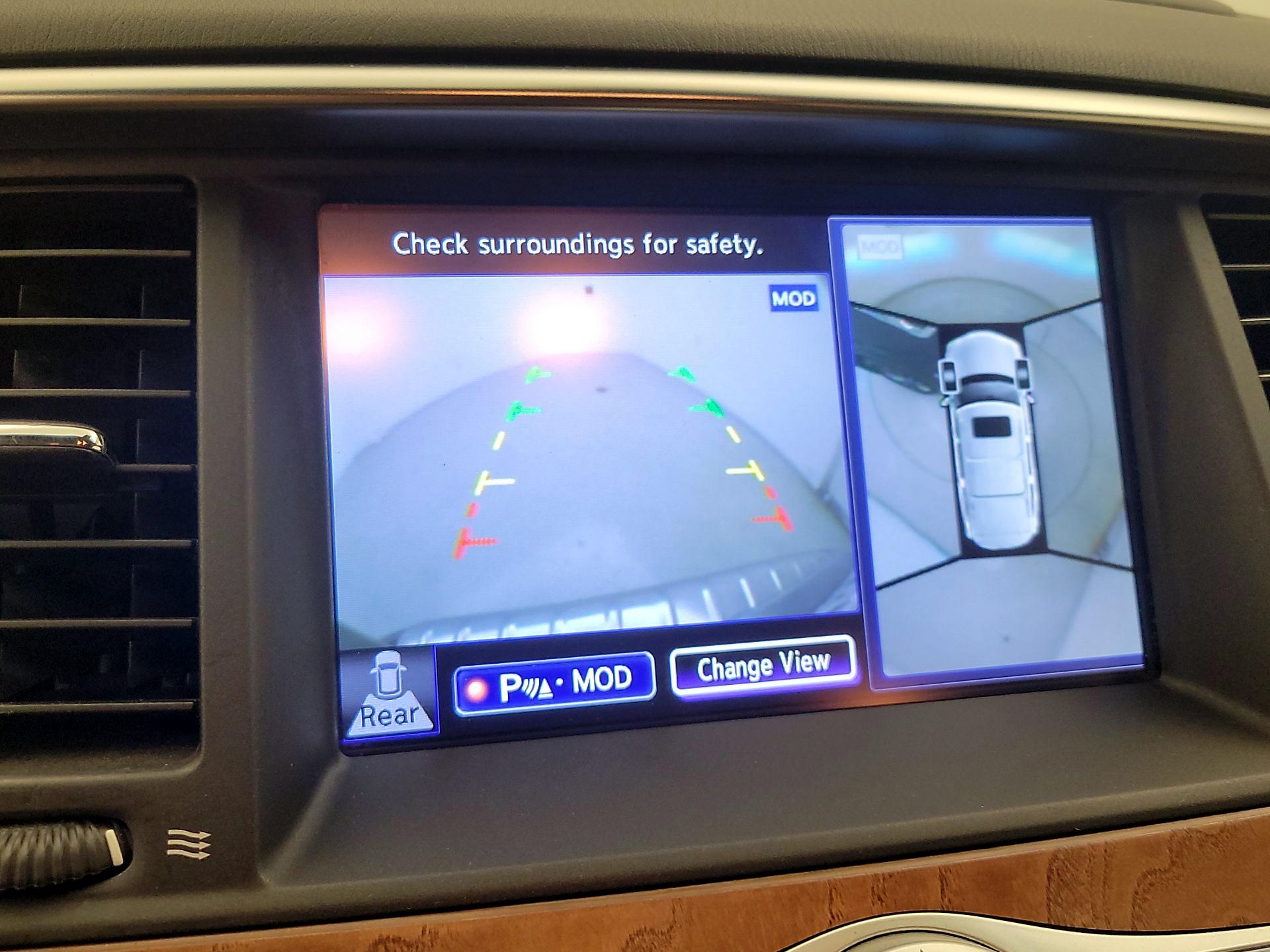 Thumbnail: 2015 INFINITI QX80 - 14