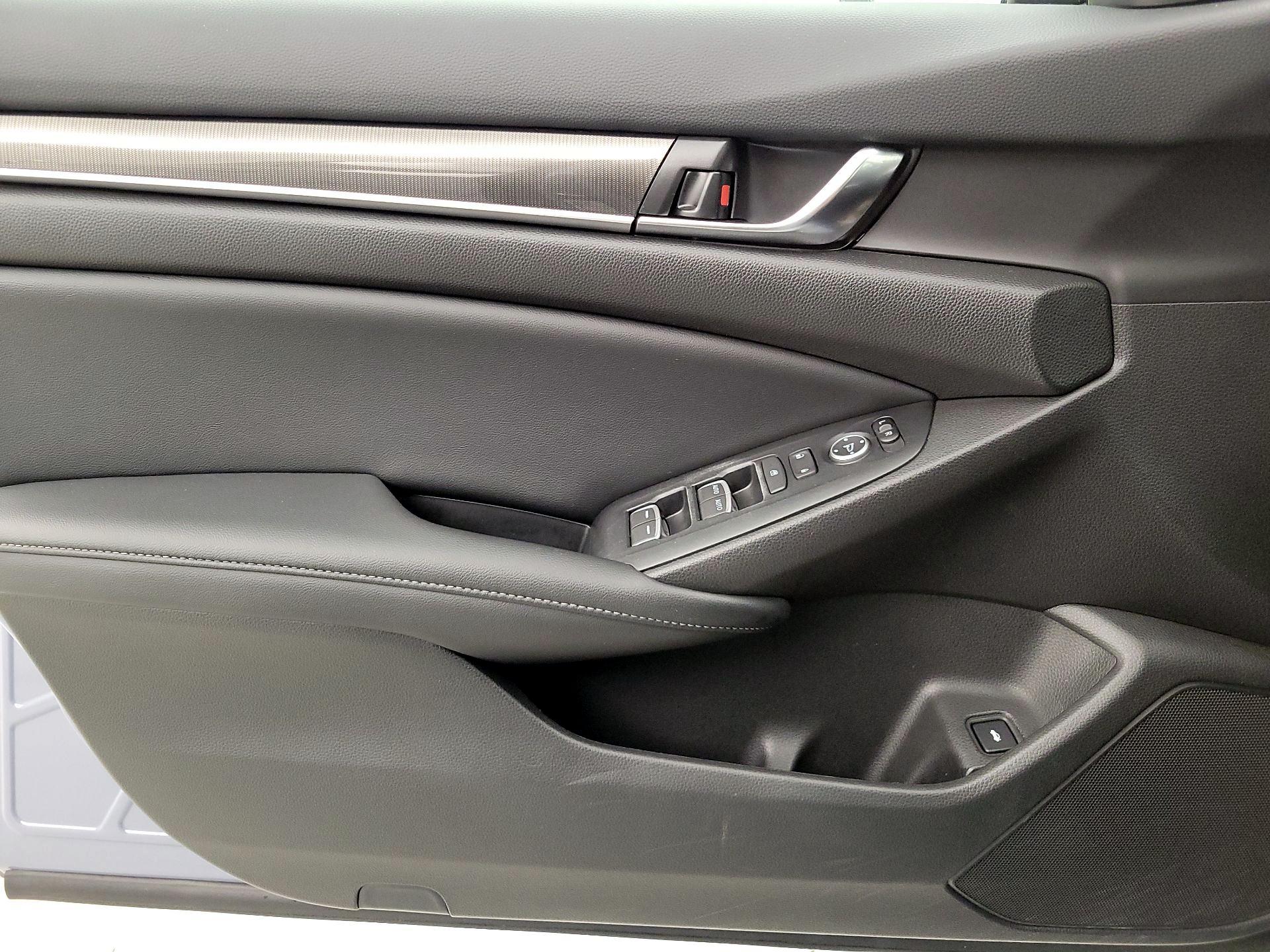 Thumbnail: 2019 Honda Civic - 12