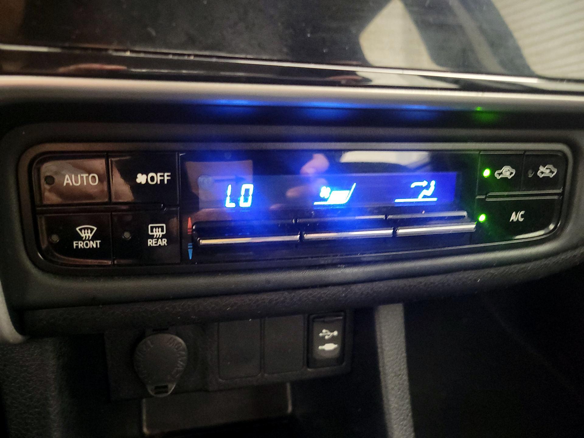 Thumbnail: 2019 Toyota Corolla - 16