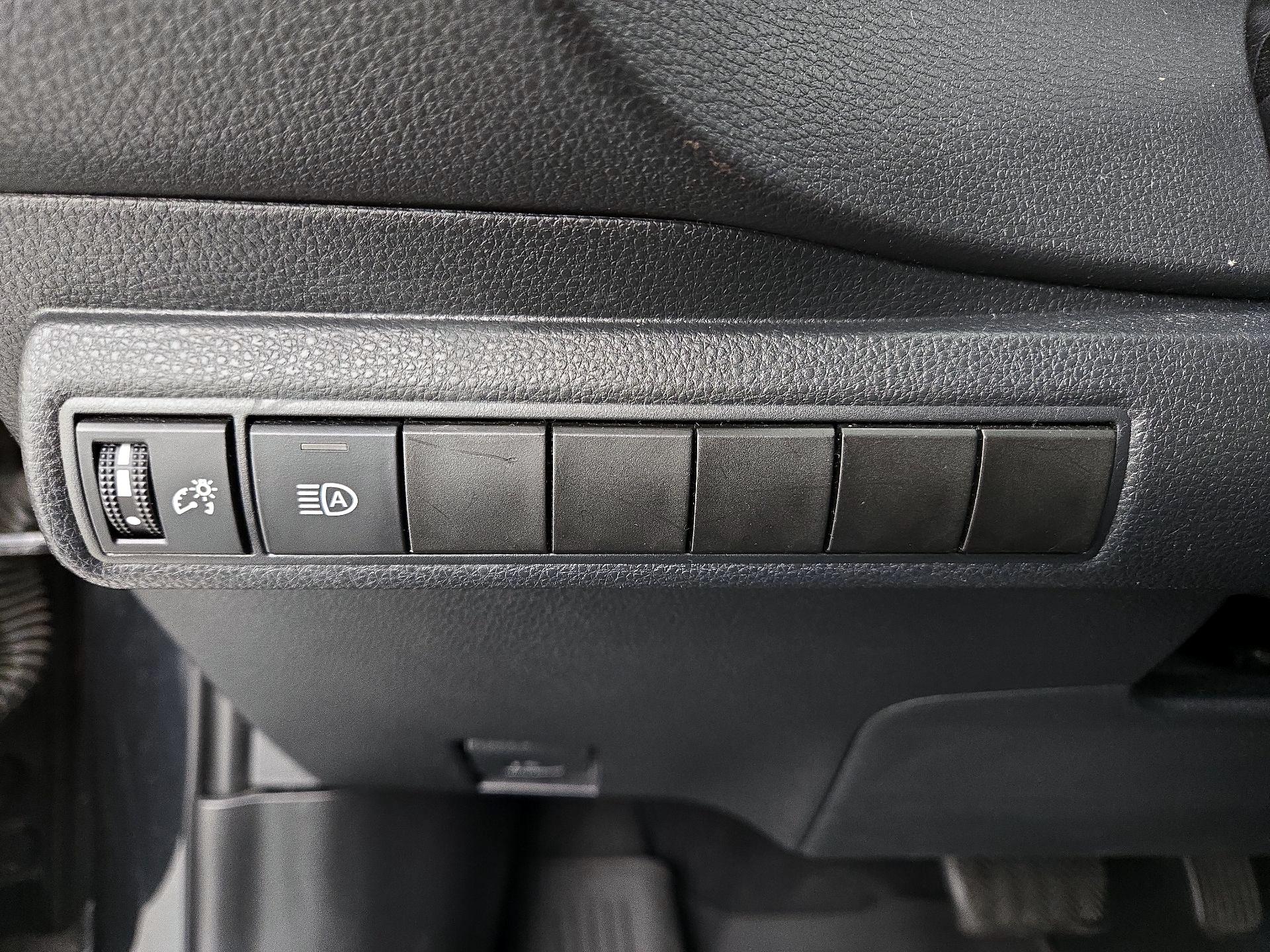 Thumbnail: 2020 Toyota Corolla - 13