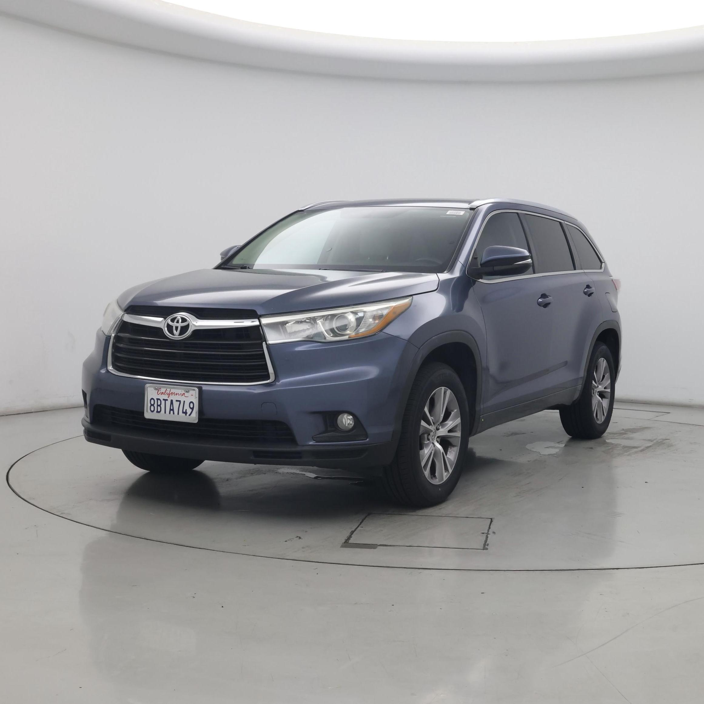 Thumbnail: 2015 Toyota Highlander - 4