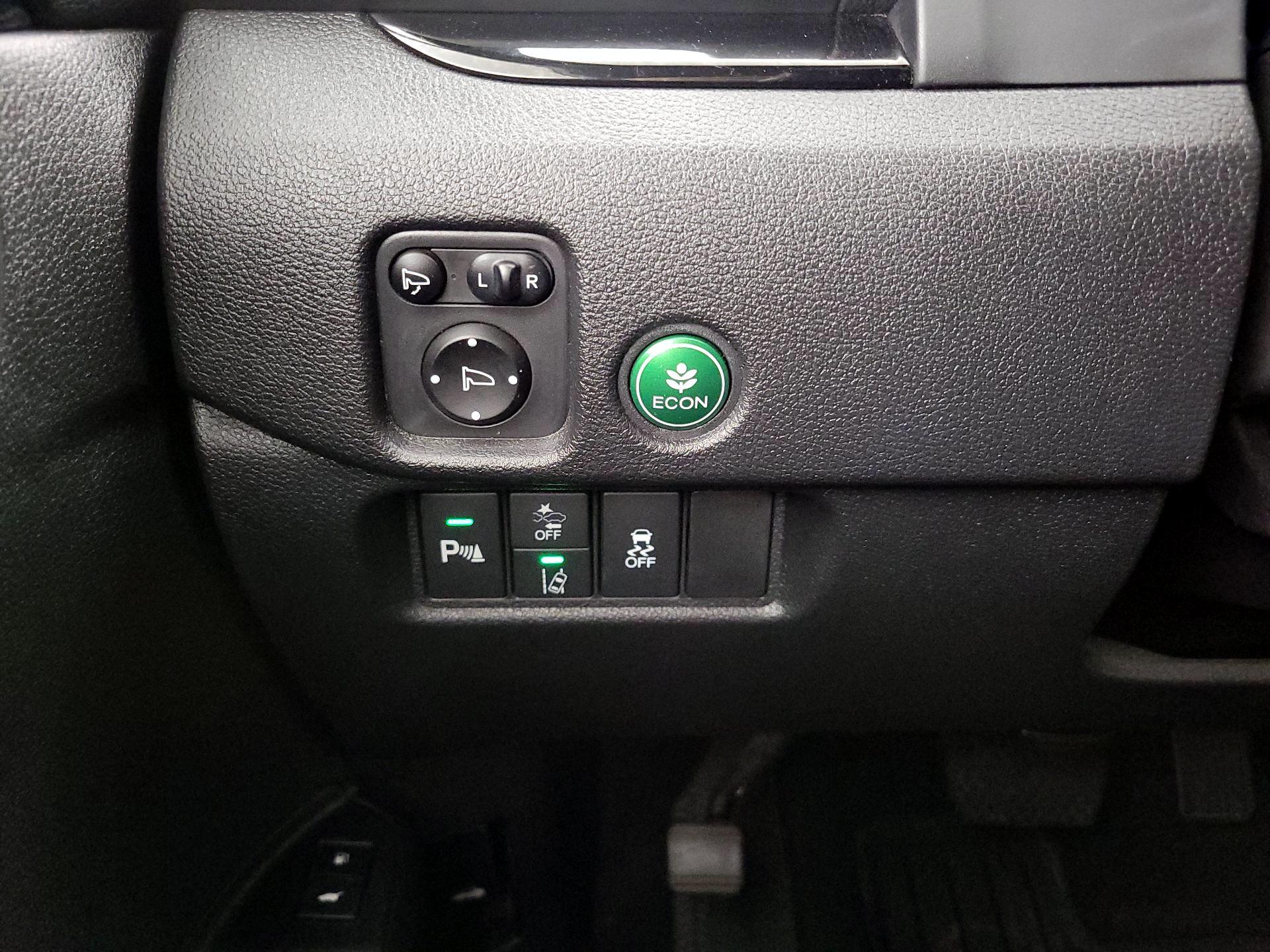 Thumbnail: 2019 Honda Passport - 13