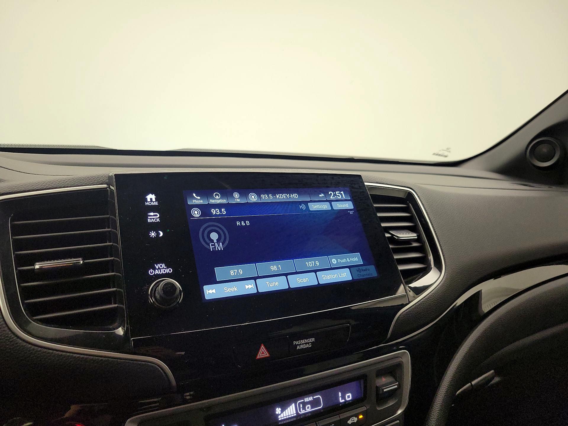 Thumbnail: 2019 Honda Passport - 15