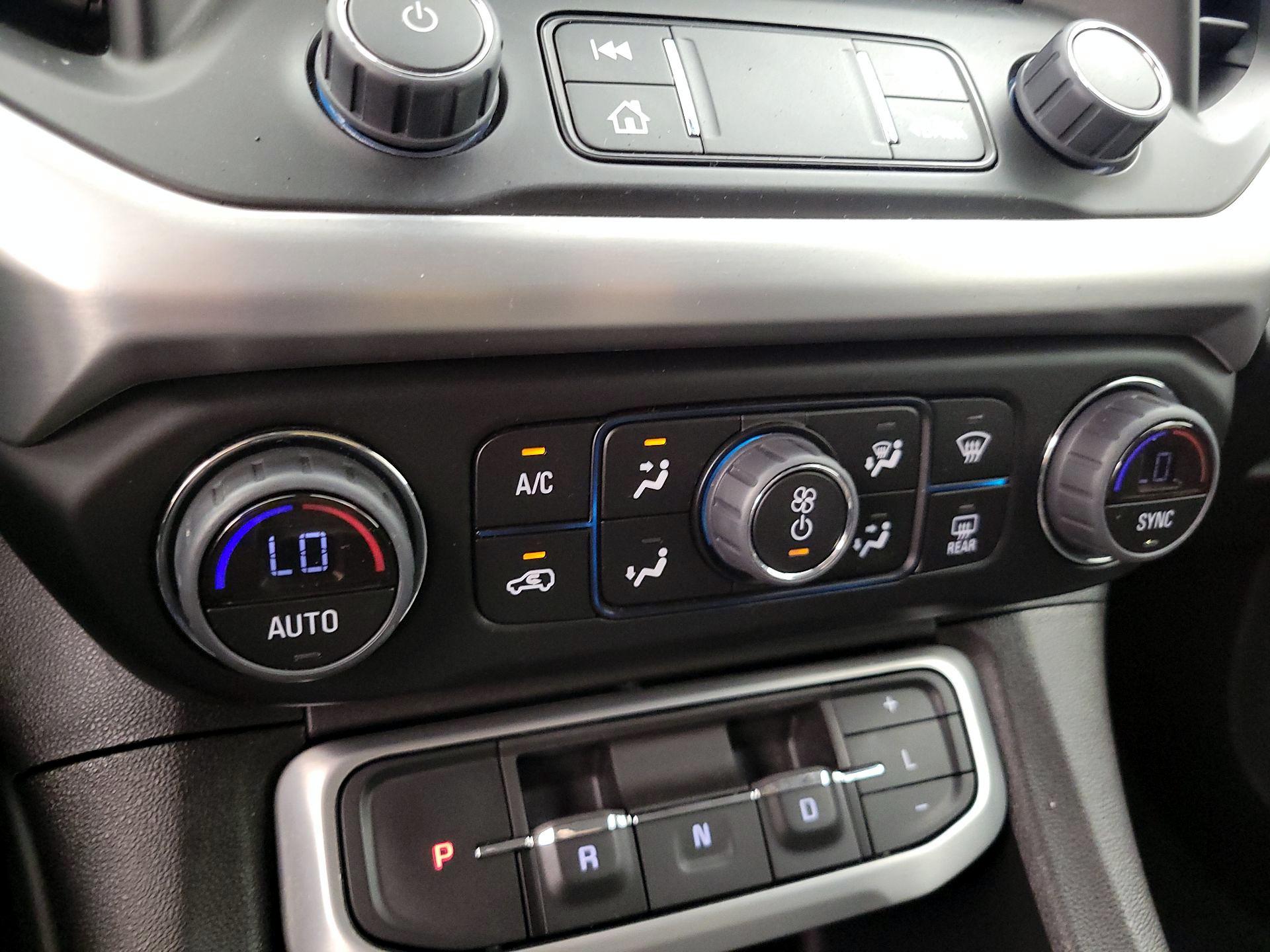 Thumbnail: 2023 GMC Acadia - 16