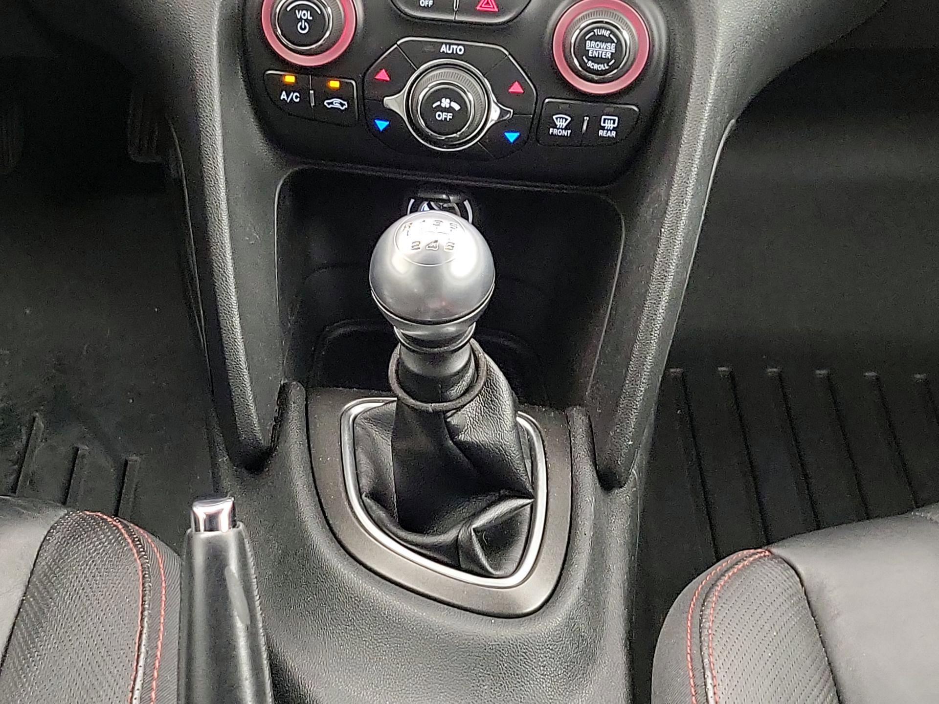 Thumbnail: 2015 Dodge Dart - 18